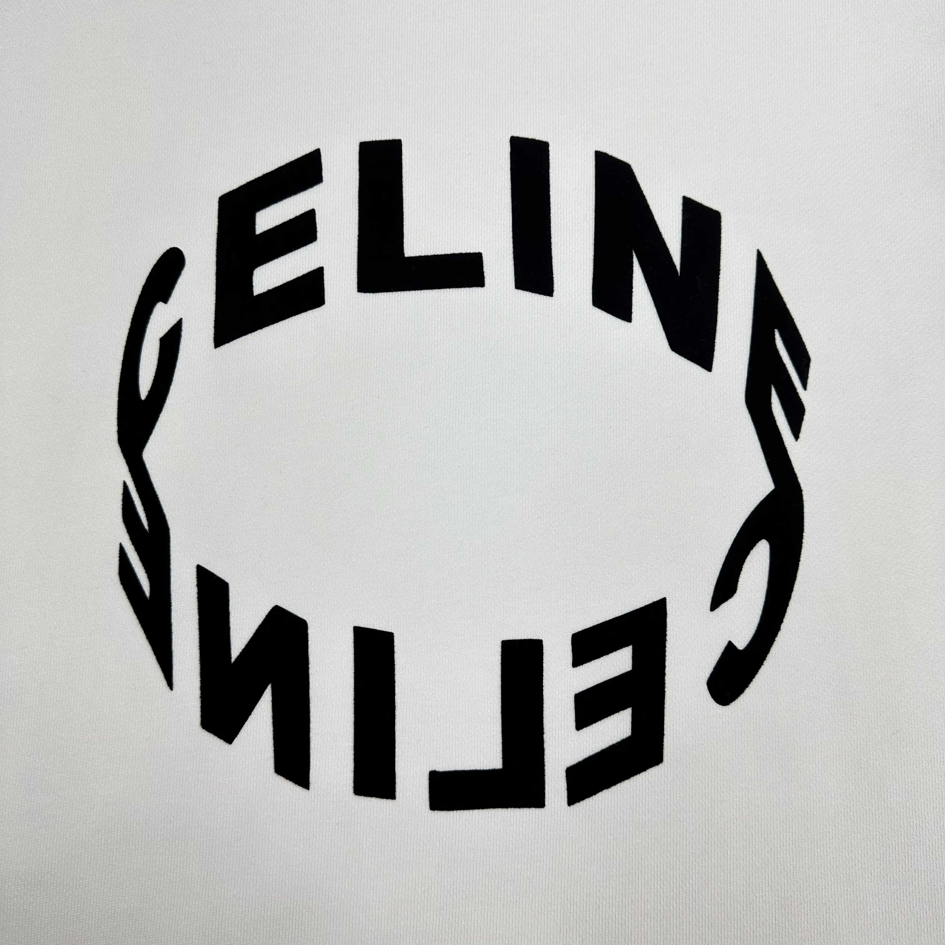 🅿️250 Celi*ne Celin Celin 2025 early autumn and winter new style Three-dimensional flocking process personalized logo Customized terry fabric Long-sleeved round neck sweatshirt Uniform style for men and women Size: S (90-130 catties) M (120-150 catties) L (140-165 catties) XL (160-180 catties) XXL (180-210 pounds) Color: black white