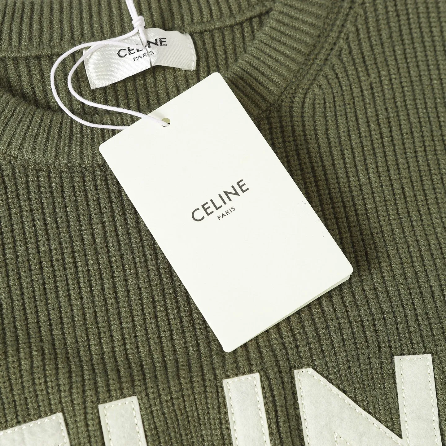 🅿️340 CELINE autumn and winter letter round neck knitted sweater. Fabric: imported wool, hand-cuffed/feeling soft, smooth and comfortable. Jacquard: Large letters Accessories: Main label, washed label and hang tag all customized. Size: S-L