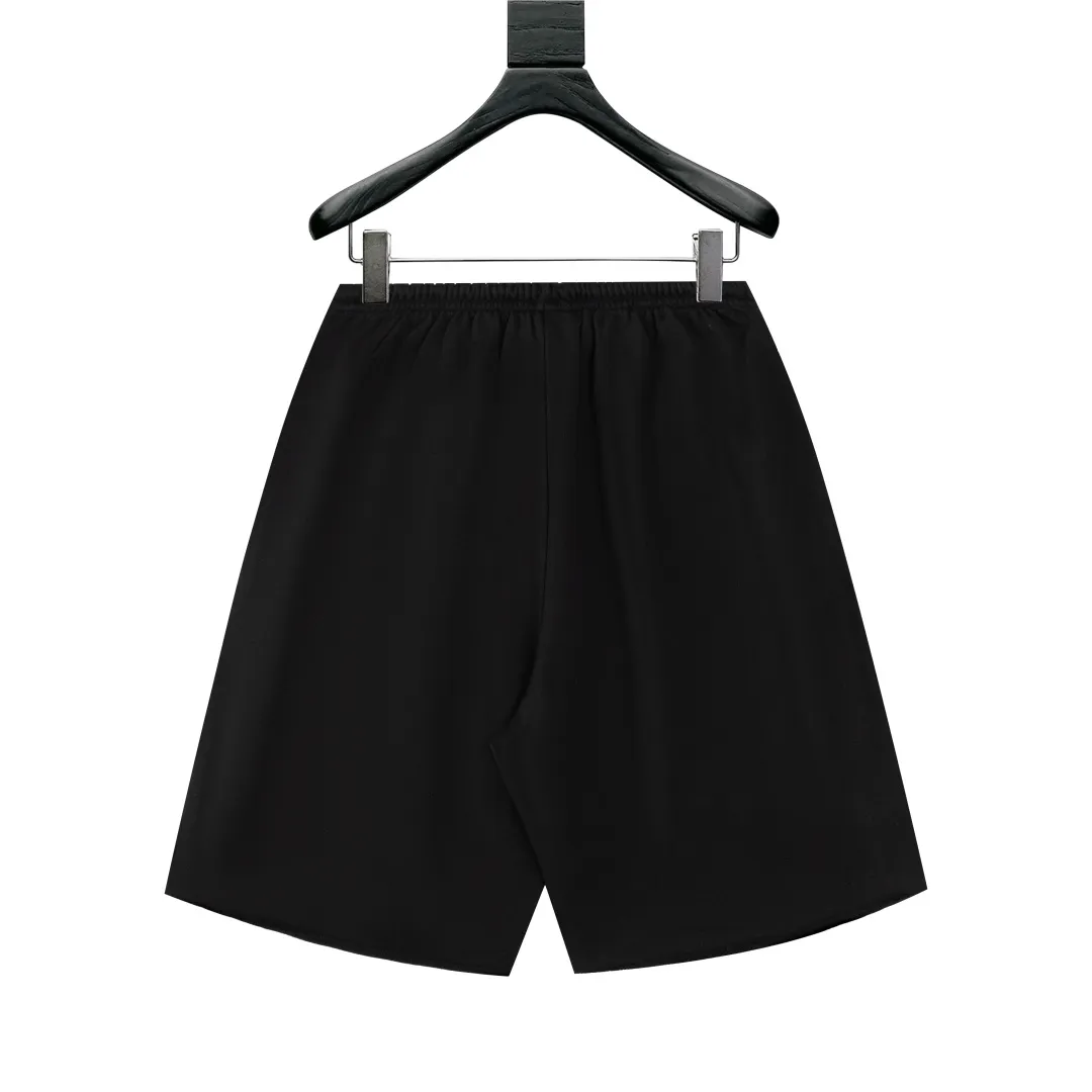 🅿️200 Celine 25SS counters are selling new printed shorts. Custom-woven and dyed 400g fabric. Logo-printed shorts. Versatile and low-key. Tight and three-dimensional. Customized logo hardware. Very detailed. Yb YB is available in two colors at the same time. Same style for men and women. Size: XS-L