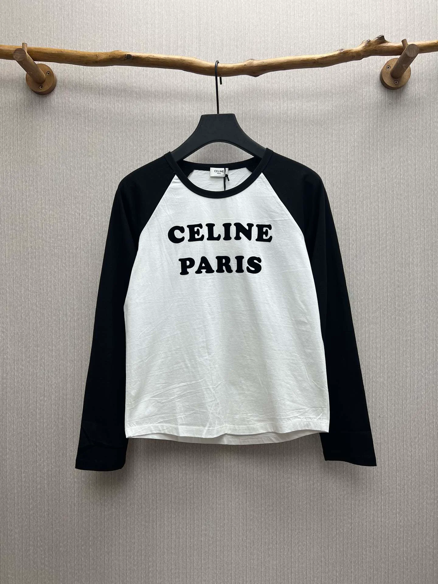 🅿️290 Celine 25ss new letter round neck raglan long sleeve T-shirt women's white high version code number: S.M.L.