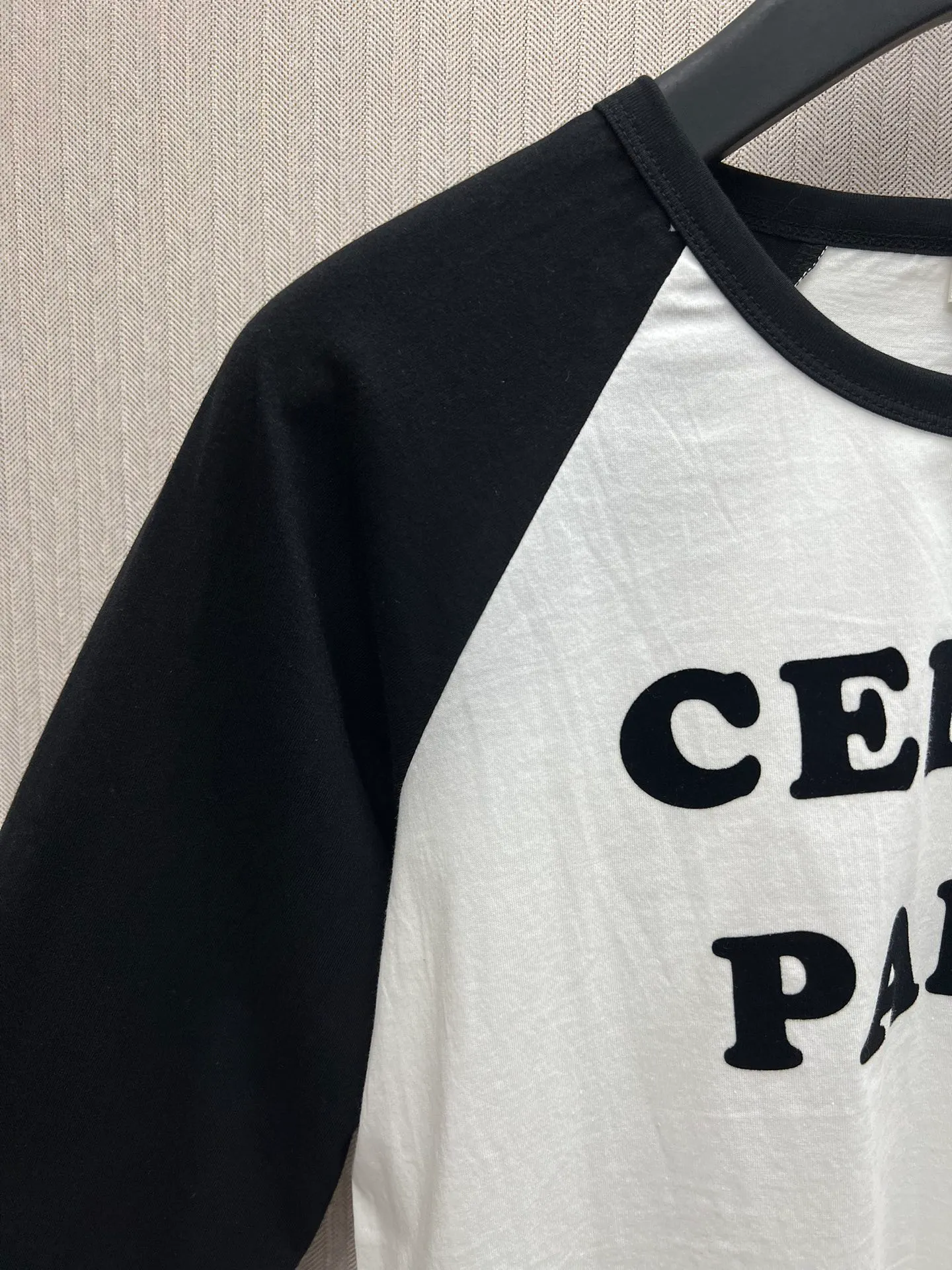 🅿️290 Celine 25ss new letter round neck raglan long sleeve T-shirt women's white high version code number: S.M.L.