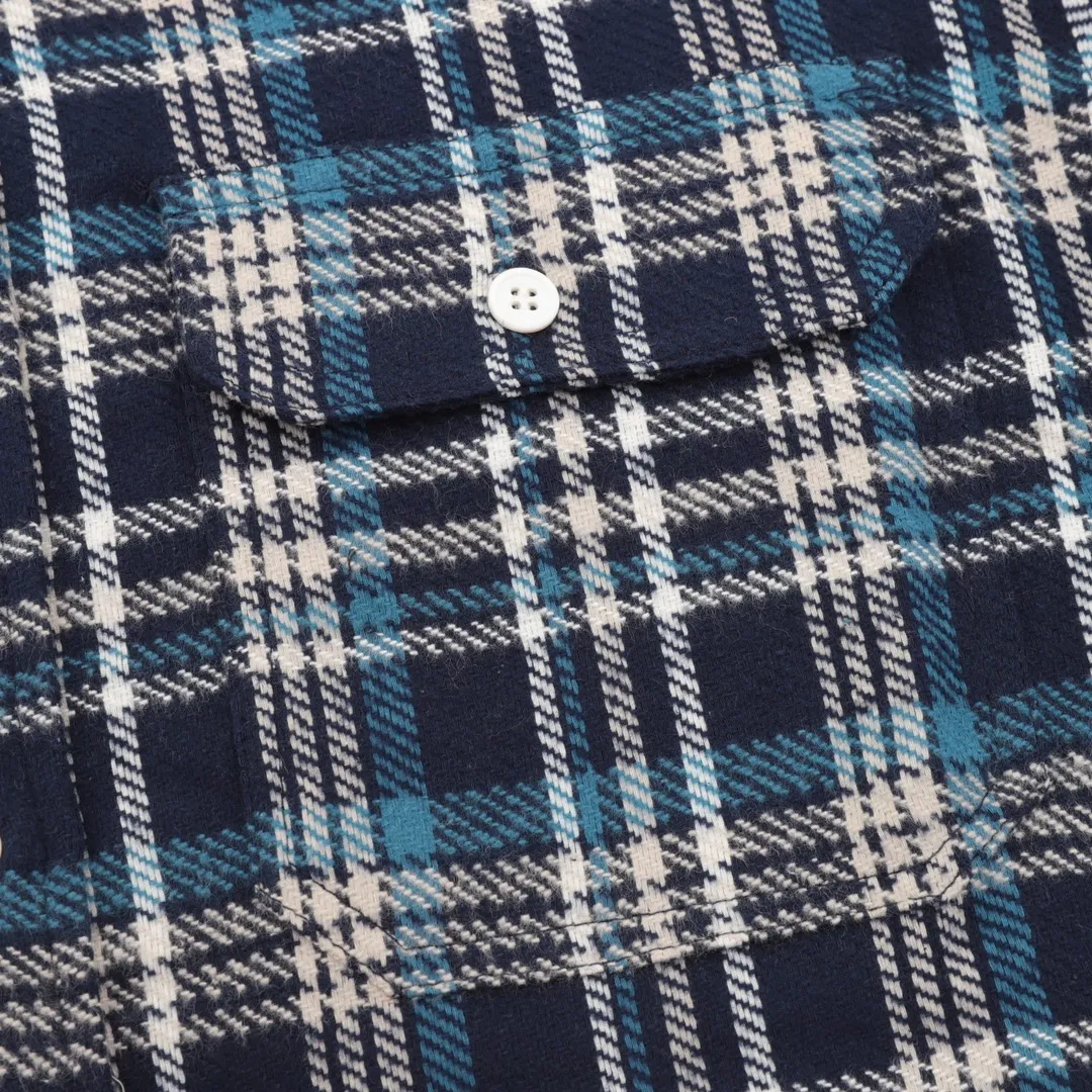 🅿️660 Celine CE Arc de Triomphe Blue Plaid Jacket Customized 1:1 pure cotton yarn-dyed brushed plaid material, imported machine embroidery technology, infrared positioning cutting machine, through infrared transmitter and infrared receiver to achieve precise positioning of the material to meet the effect of high-precision cutting of plaid alignment (material loss is extremely high, an average of 15 points per piece is lost, which is time-consuming and labor-intensive, please see the real chapter for details), It adopts the side-turning and buried clamping sewing process, which is smooth and tidy. The template machine opens the bag. The preset template guides the position, shape and size of the bag. The accuracy ensures the quality of the bag opening effect. Loose version Size: 38-41