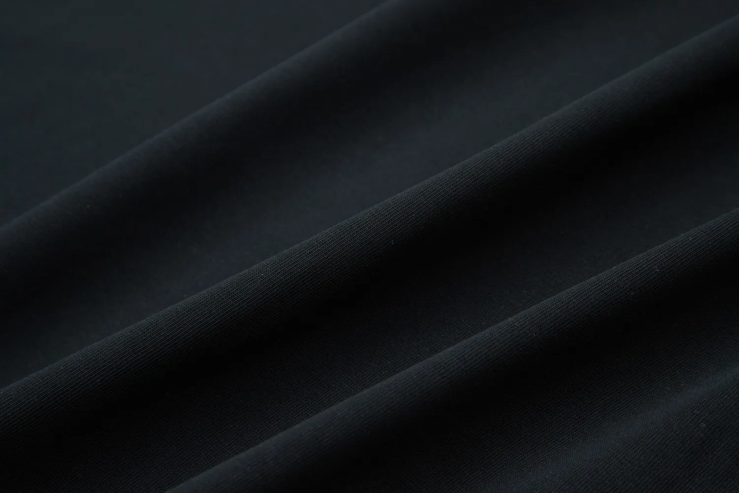 🅿️200 ✨CEL✨🆕25SS spring and summer new style Classic logo short sleeves Light luxury Essential item for daily commuting for men and women Correct version Welcome to compare Detailed features · 260g 100% pure cotton double yarn jersey fabric · Custom dyed in the same cylinder, special thickened 32 count double-strand 1X1 thread · Double-needle stitching cross-stitching process · Original main mark, washed tag, brand moisture-proof paper packaging Color: wine purple/black/military green Size: S/M/L/XL