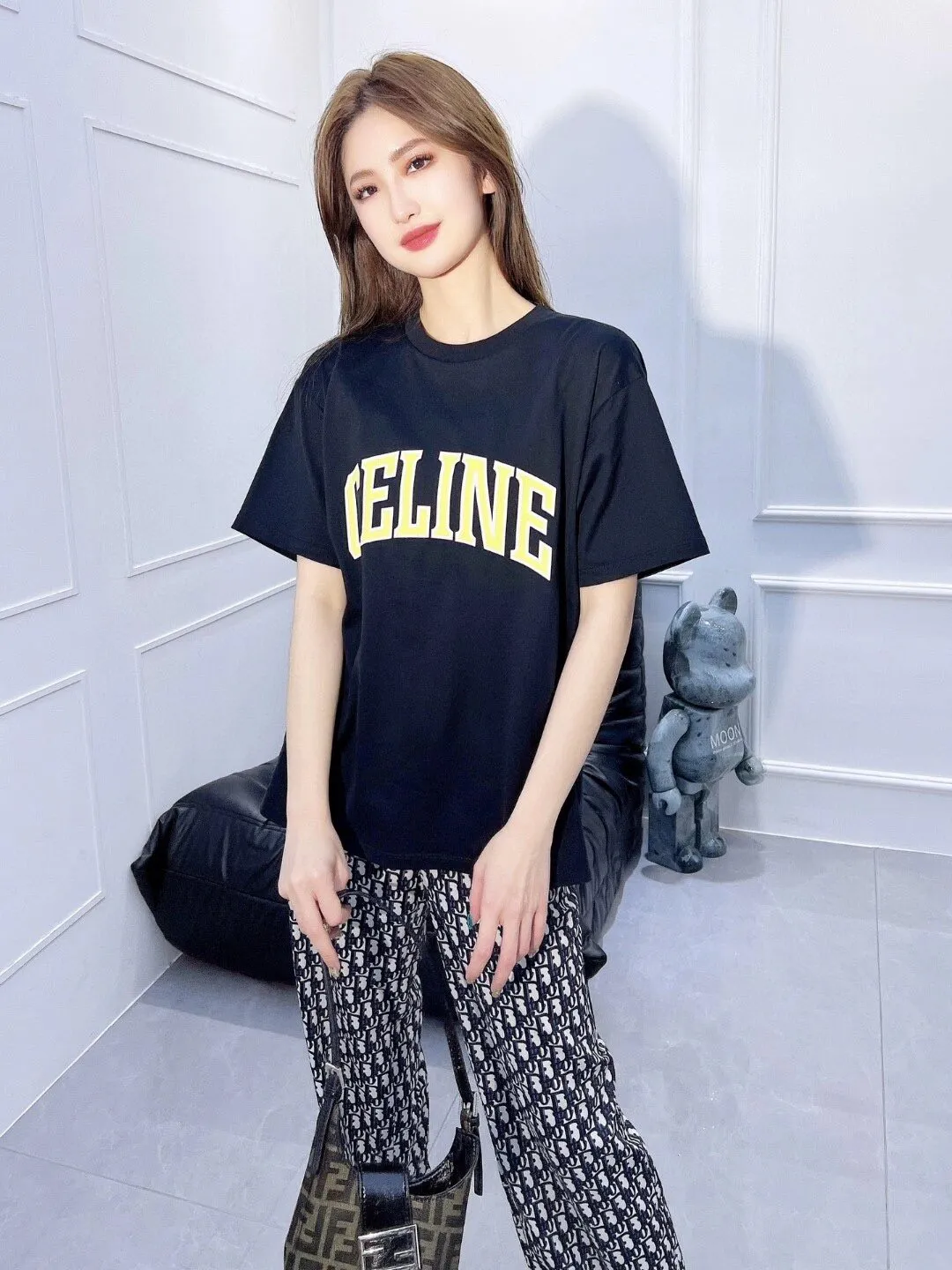 🅿️170 ✨🔥 [CELINE] 2025FW short-sleeved T-shirt, letter LOGO printing, high-end 26s double yarn 300g fabric, heavy fabric, custom stretcher rib, same vat and dye, complete three standards, same style for men and women, color: black, white, size: S M L XL 2XL
