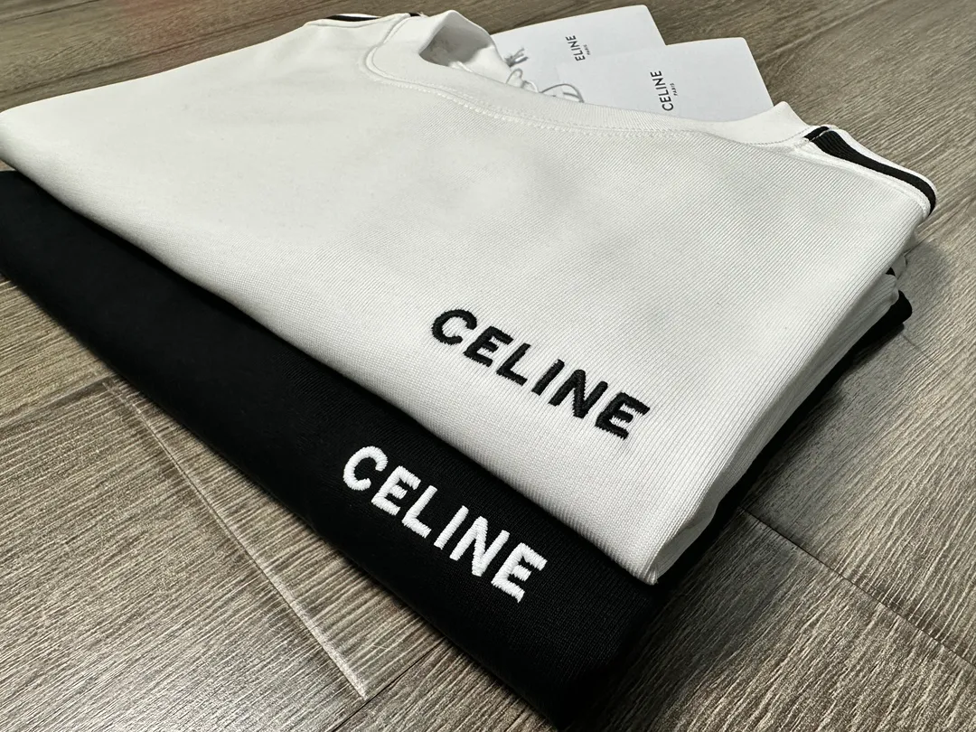 🅿️200 CELINE short-sleeved T-shirt Craftsmanship: Embroidery Color: Black White Size: S~XL Fabric: combed tight cotton cover 280g, soft to the touch, meticulous workmanship. The same loose fit for men and women!