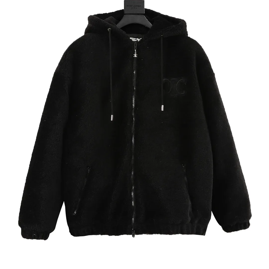 🅿️570 CELINE Arc de Triomphe Suede Cotton Jacket The polyester filament is passed through a circular knitting machine, and the warp and weft yarns are woven into each other into a double-sided knitted structure. The front and back are flat loops. The polar fleece fabric is formed after a series of processes such as dyeing, raising, carding, shearing, and polarization. The suede texture is soft and the fiber characteristics make it almost non-absorbent. It can quickly drain sweat to the outer layer of the fabric and evaporate quickly, maintaining good breathability. The suede surface can lock the air and form a stagnant air layer around the body, effectively preventing heat loss and providing good warmth retention properties. Using quilted cannage pattern, the seamstress precisely adjusts the speed of the machine and stitch density, so that the stitches are smooth and even during the operation. After completion, regular diagonal quilting lines will be formed, which will inadvertently enhance the overall texture when putting it on and taking it off. The fabric and padding material are tightly fixed to the frame of the embroidery machine. The embroidery machine uses sparse stitches along the padding layer's pattern to outline the filling area of ​​the pattern, and then runs the overlay layer's pattern, using dense stitches to perfectly cover the foam padding layer, thus forming a slightly raised Arc de Triomphe shape. After final finishing, the edges of the patch are burr-free and the pattern is clear. Size：XS-L