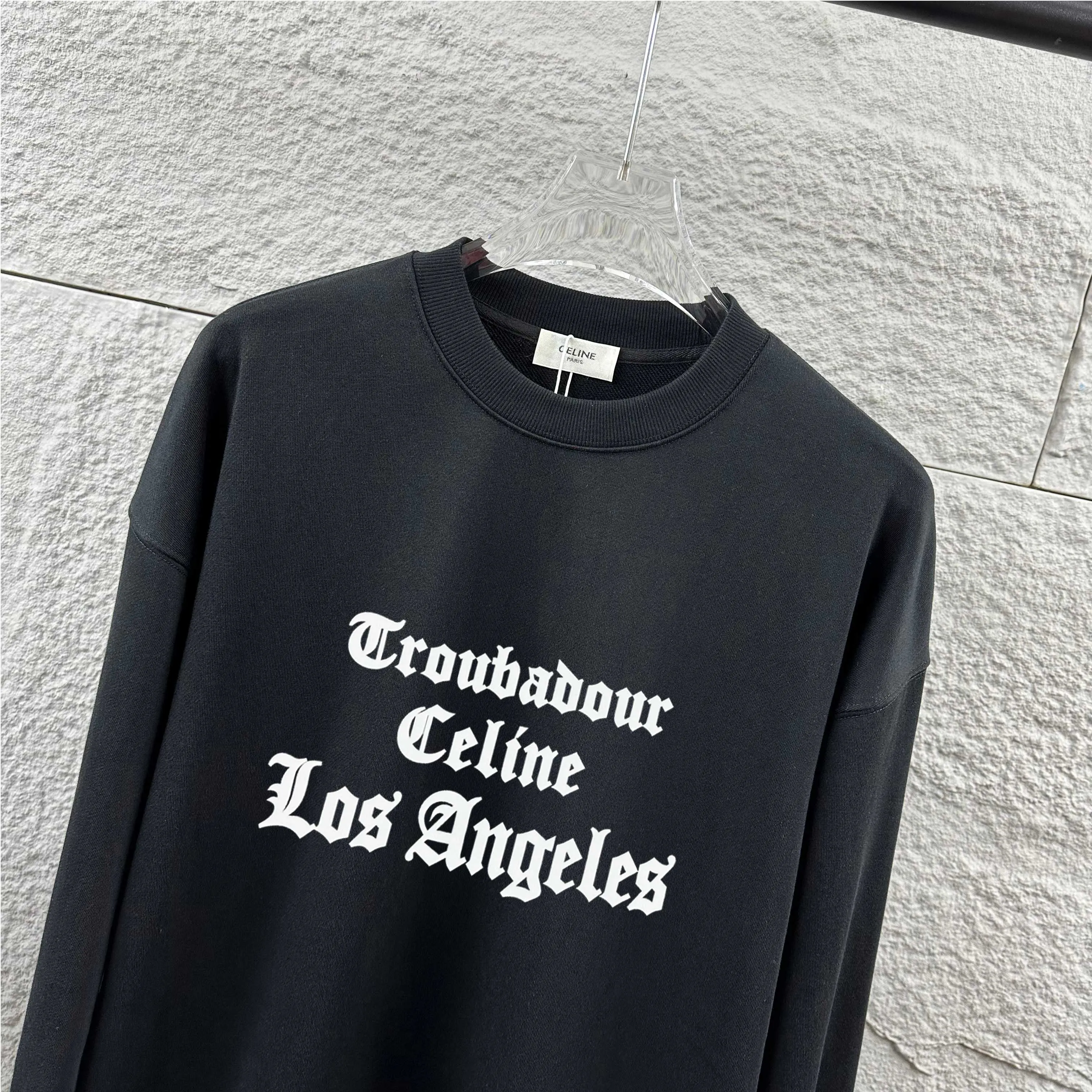🅿️250 Celi*ne Celin Celin 2025 early autumn and winter new style Three-dimensional flocking process personalized logo Customized terry fabric Long-sleeved round neck sweatshirt Uniform style for men and women Size: S (90-130 catties) M (120-150 catties) L (140-165 catties) XL (160-180 catties) XXL (180-210 pounds) Color: black white