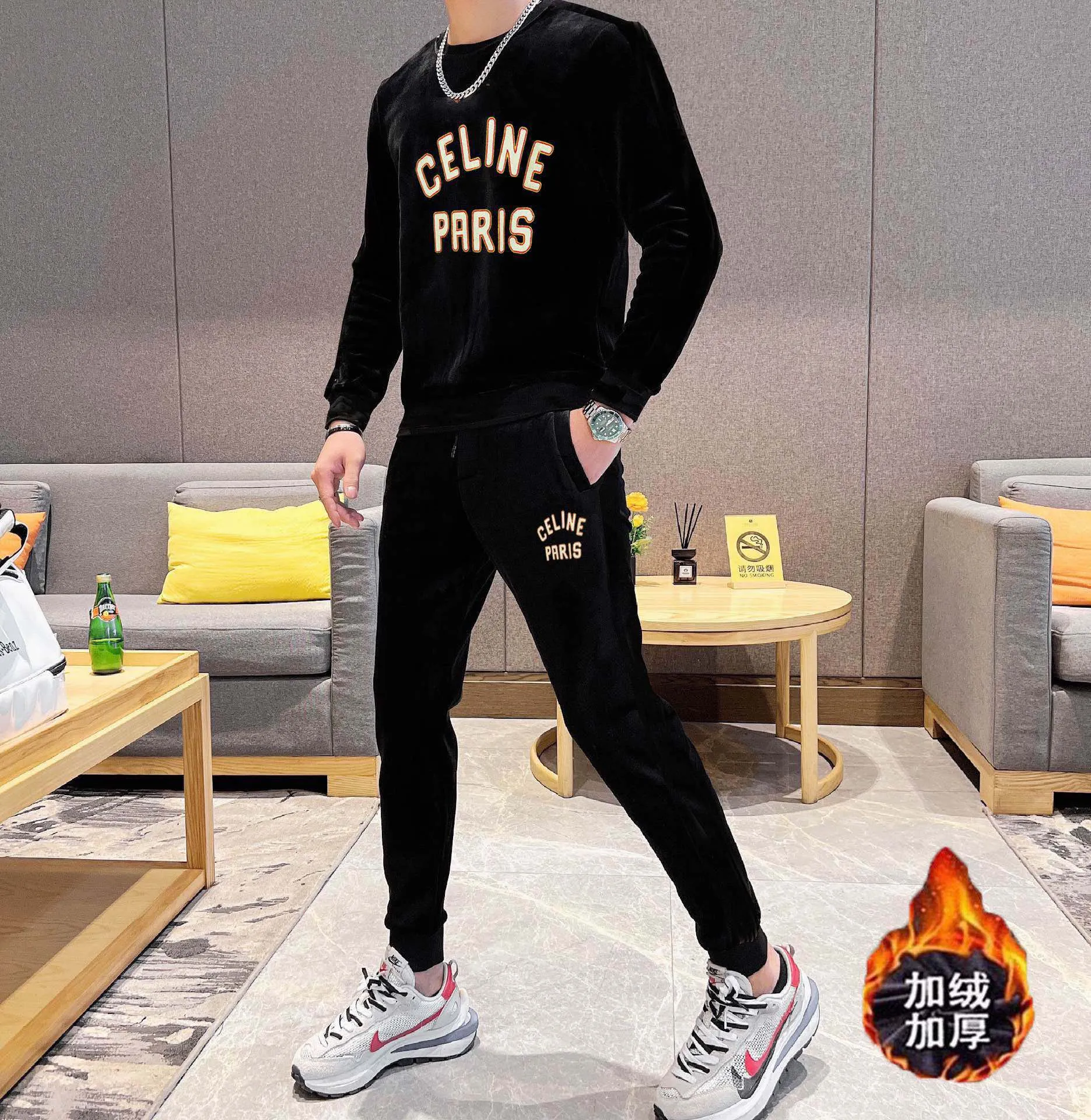 🅿️420 [CELINE Celine] (double-sided gold velvet) hot-selling suit is coming. Focus on the original version of the official website. 2025 new hot-selling gold velvet suit. The original order is the best. 🇭🇰The meticulous work of top designers. Just for a fitting and perfect upper body effect. 100% all-natural high-quality gold velvet, close-fitting comfort, noble and elegant! Original hardware embodies elegance and nobility! Counter size: M-4XL (up to 200 pounds)