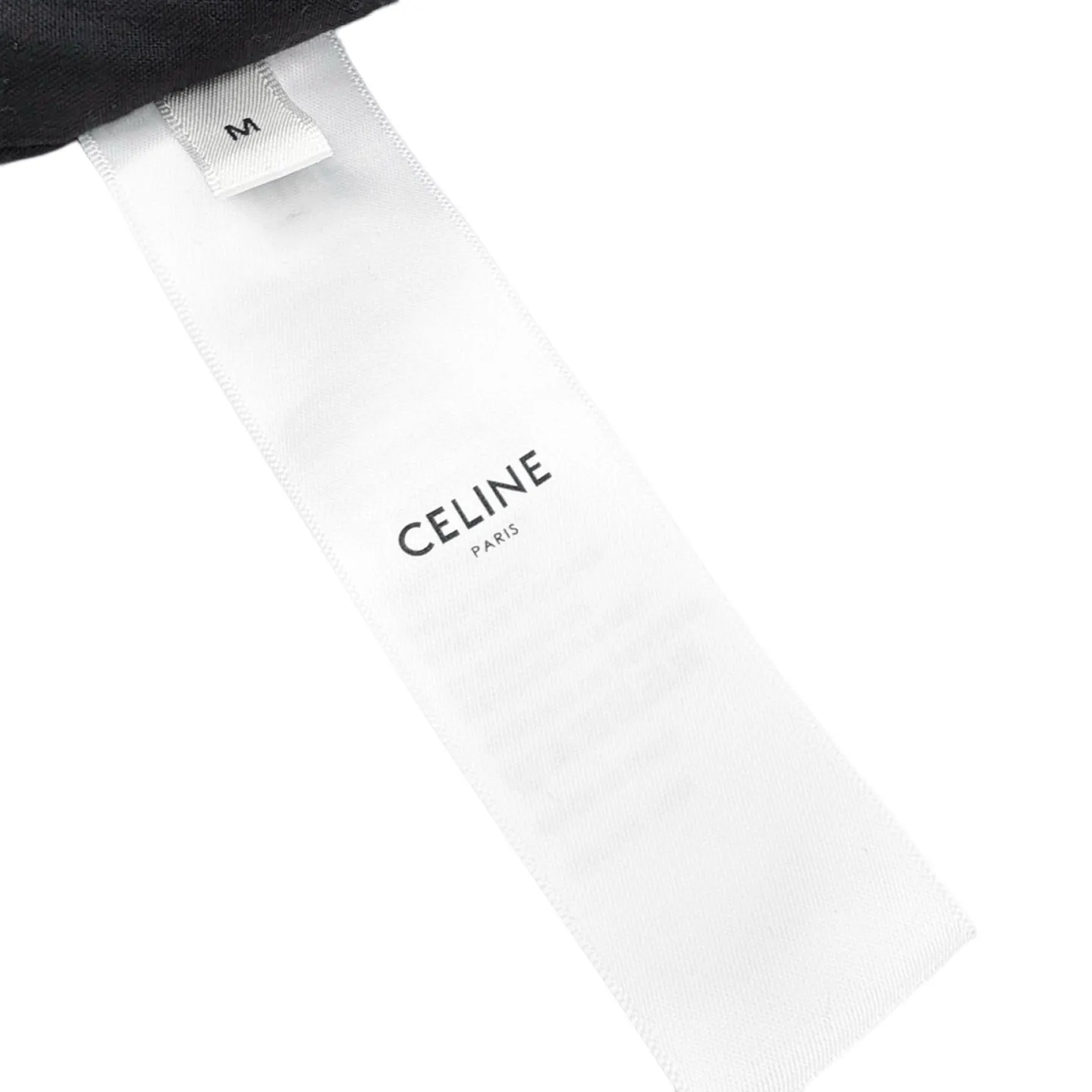 🅿️530 [Exclusive supply] Celine Arc de Triomphe embroidered velvet jacket. The original purchase was RMB 14,500. The fabric is made of custom-made Yunrou twin velvet matte cotton sateen. It is delicate and smooth and is as close to the skin as a cloud. It is based on high-end gray. It is low-key and full of connotation. The iconic CELINE Arc de Triomphe embroidery wakes up on the gray mist velvet. It is fully recognizable. The contrasting ribbons are like shooting stars crossing the shoulders and arms. The metal zipper glows with cold light. The visual impact between movement and movement. The stand-up collar cuts clean lines and combines strength and softness. When taken apart, it is a style item. When worn together, it is an aura shirt. When attending a suit, it is worry-free to wear. Adopt imported machine embroidery technology, use advanced computer control systems and precision mechanical components to achieve Arc de Triomphe embroidery with high precision and smooth and delicate lines. The fabrics have been washed to give them a better feel and texture. They are not easy to deform, shrink or fade, and maintain their long-lasting beauty. Size:S-M-L-XL