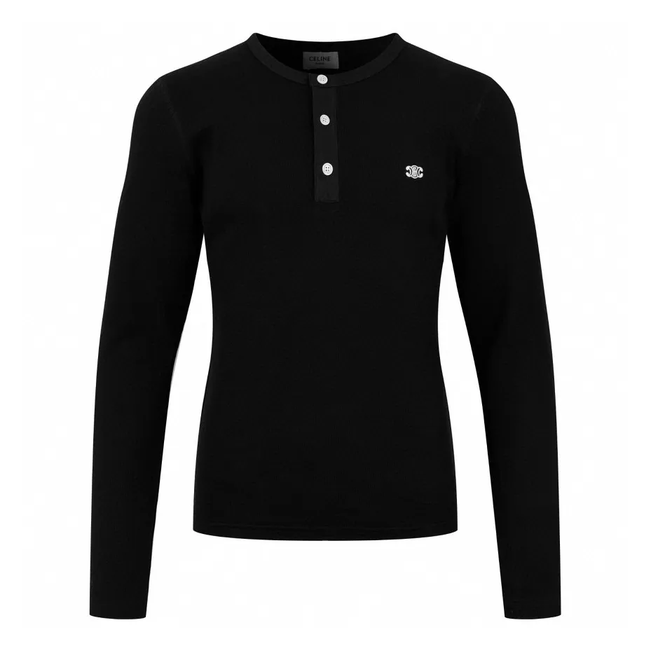 🅿️310 [Exclusive supply] Celine Arc de Triomphe embroidered knitted long sleeves (black). Original purchase and development of 5,900. The fabric is made of custom-made elastic and tough cotton knitted silk. It is soft and smooth, comfortable and skin-friendly. It is based on pure and simple white. The iconic Celine Arc de Triomphe embroidery is embroidered on the chest. It is lifelike and highly recognizable. The classic Henry collar shape and three buttons are neatly arranged, adding a touch of retro charm to the simple body. Showing elegant style, minimalist elegance, natural craftsmanship, using imported machine embroidery technology, using advanced computer control systems and precision mechanical components to realize the Arc de Triomphe embroidery operation with high precision, smooth and delicate lines, and the fabrics have been washed, with better hand feel and texture, not easy to deform, not easy to shrink, not easy to fade, and maintain long-term beauty. Size:S/M/L/XL