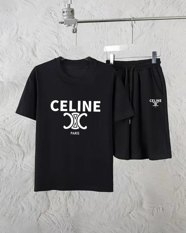 🅿️300 Celine Exclusively for the new trendy men’s fashionable round neck short-sleeved shorts suit, trendy and fashionable casual short-sleeved suit! It has high breathability and comfort, impeccable details, and brand element design concept, reflecting high quality. It presents a casual cut and the upper body shape is great! Material: 260g double yarn pure cotton short sleeves + 360g pure cotton terry shorts Size: S-XXL 🔥 (please state your height and weight when placing an order)