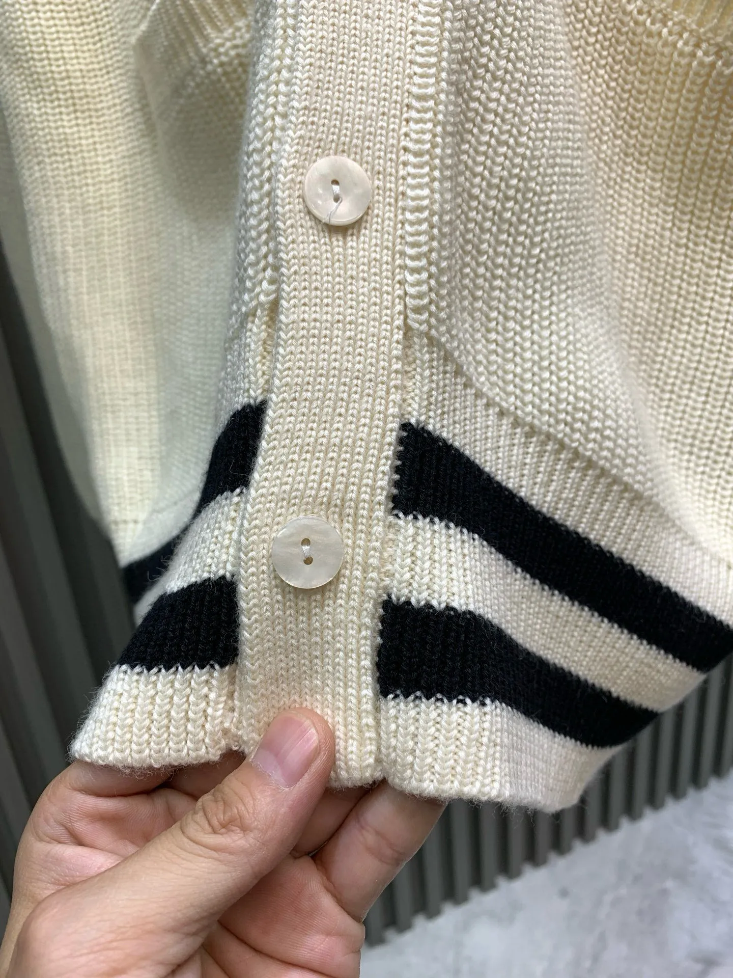 🅿️480 beige