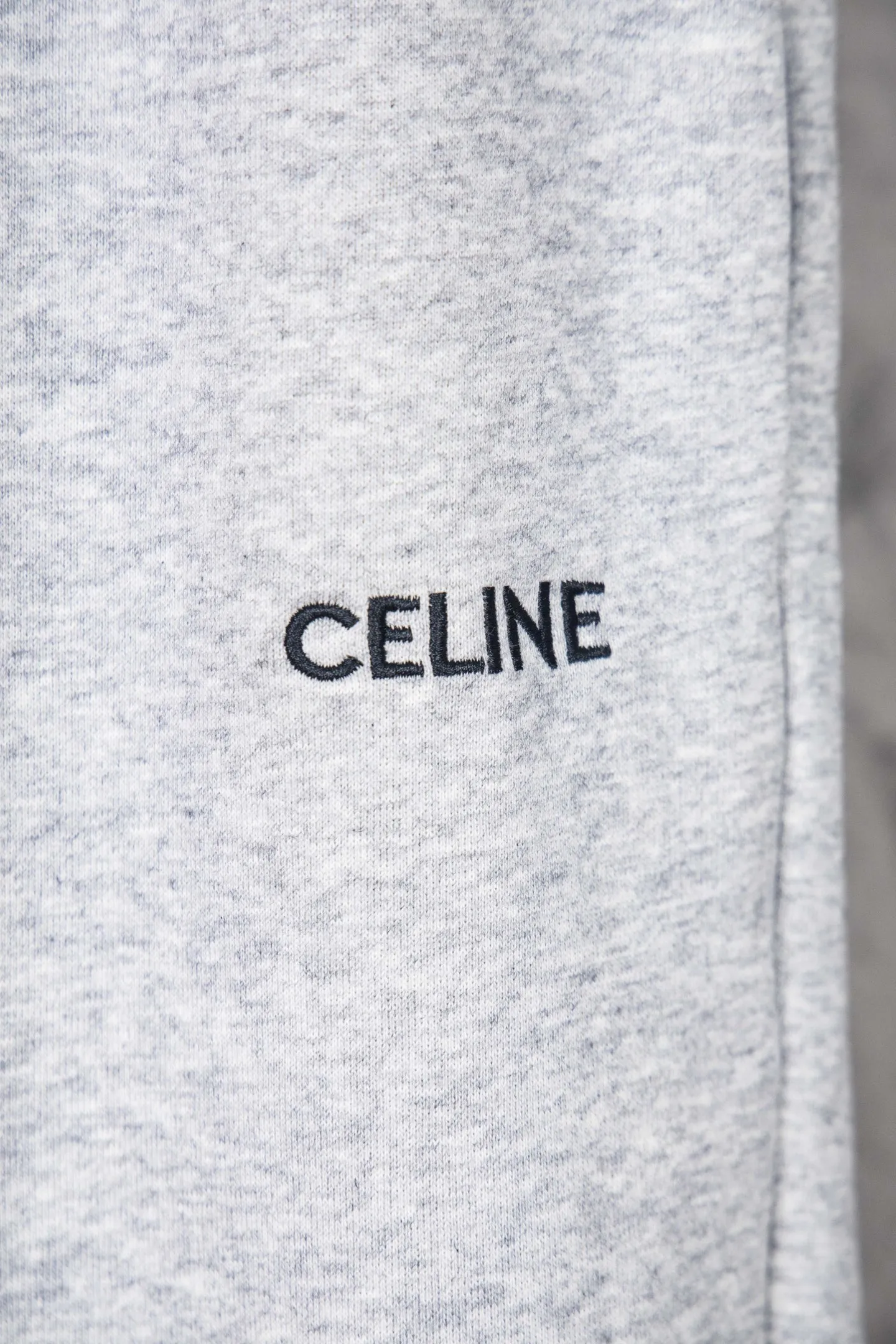 🅿️190 Style number: M259Celine/Celine 21ss classic letter embroidered casual sports sweatpants, classic iconic LOGO! No need for too much polish! Simple design, universal style! 380g pure cotton terry cloth! The thickness is moderate and suitable for spring, summer and autumn! Double side pockets and elasticated waistband with drawstring! Loose fit Size: S-XL