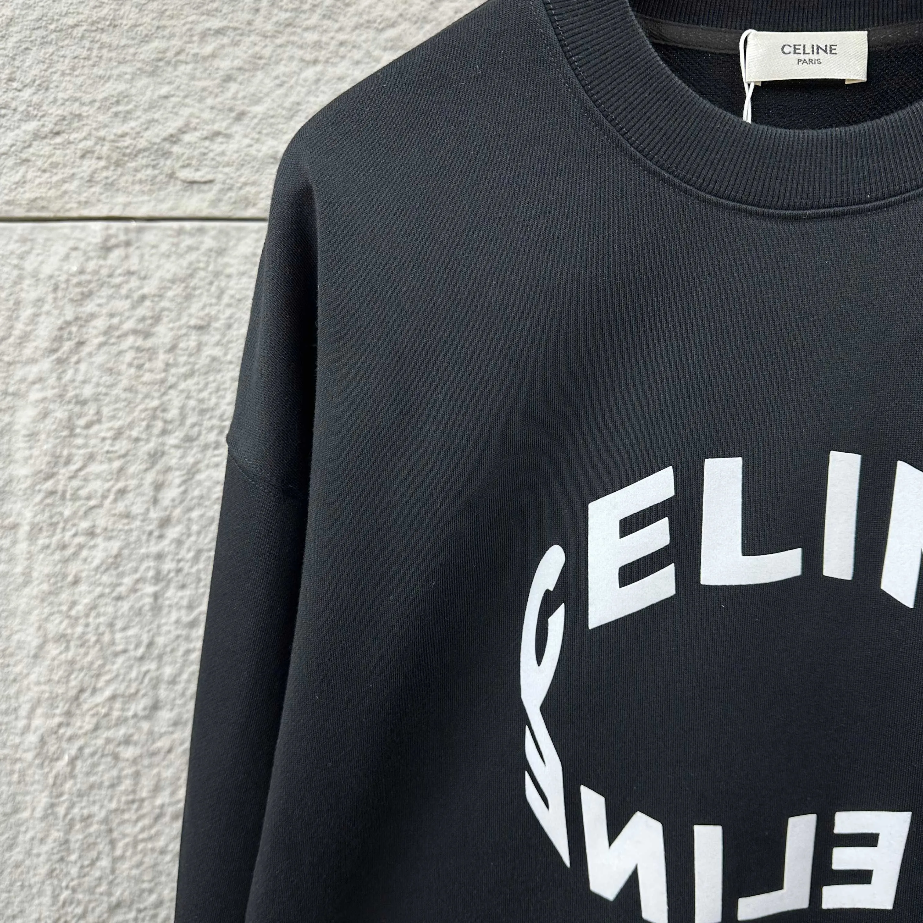 🅿️250 Celi*ne Celin Celin 2025 early autumn and winter new style Three-dimensional flocking process personalized logo Customized terry fabric Long-sleeved round neck sweatshirt Uniform style for men and women Size: S (90-130 catties) M (120-150 catties) L (140-165 catties) XL (160-180 catties) XXL (180-210 pounds) Color: black white