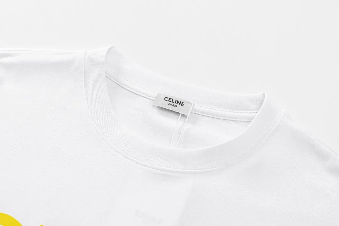 🅿️170 (arrived the next day) Celine Celine 2025 new style hot air balloon letter logo men and women same style short-sleeved T-shirt ·Customized 300g 100% double yarn pure cotton fabric ·Dyeing 32 double-strand threads ·Kangli digital direct printing technology ·Complete collar label and main mark Color: White Size: XS S M L