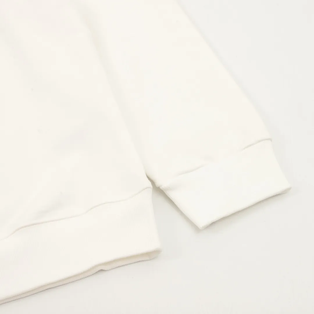🅿️500 Celine 25FW hollow letter round neck sweatshirt, 480g high-grade combed cotton fabric, counter collar label, purchasing grade white thick plate tag, original hanging grain, three-dimensional foam printing on the front and back, strong layering, same style for men and women, couple style, oversize version, loose size: S-XL
