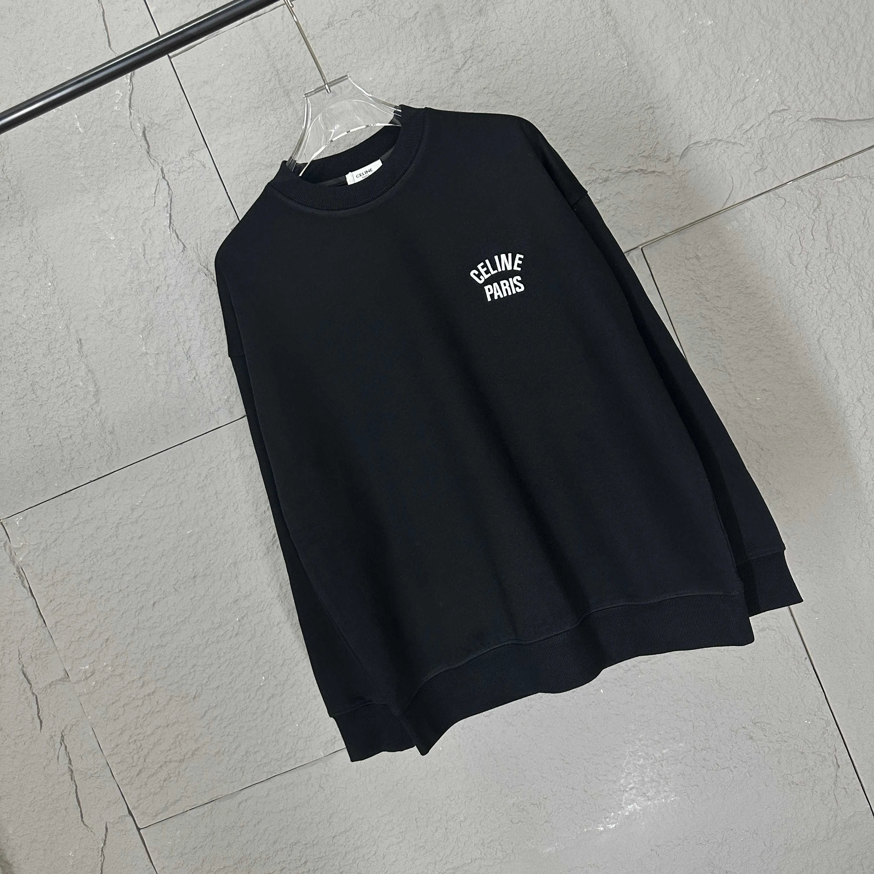 🅿️250 Celi* Celi Celin 2025 early autumn and winter new style Simple black and white letter embroidery personalized logo Customized terry fabric Long-sleeved sweatshirt Unisex Size: S (90-130 catties) M (120-150 catties) L (140-165 catties) XL (160-180 catties) XXL (180-210 catties) Color: black white