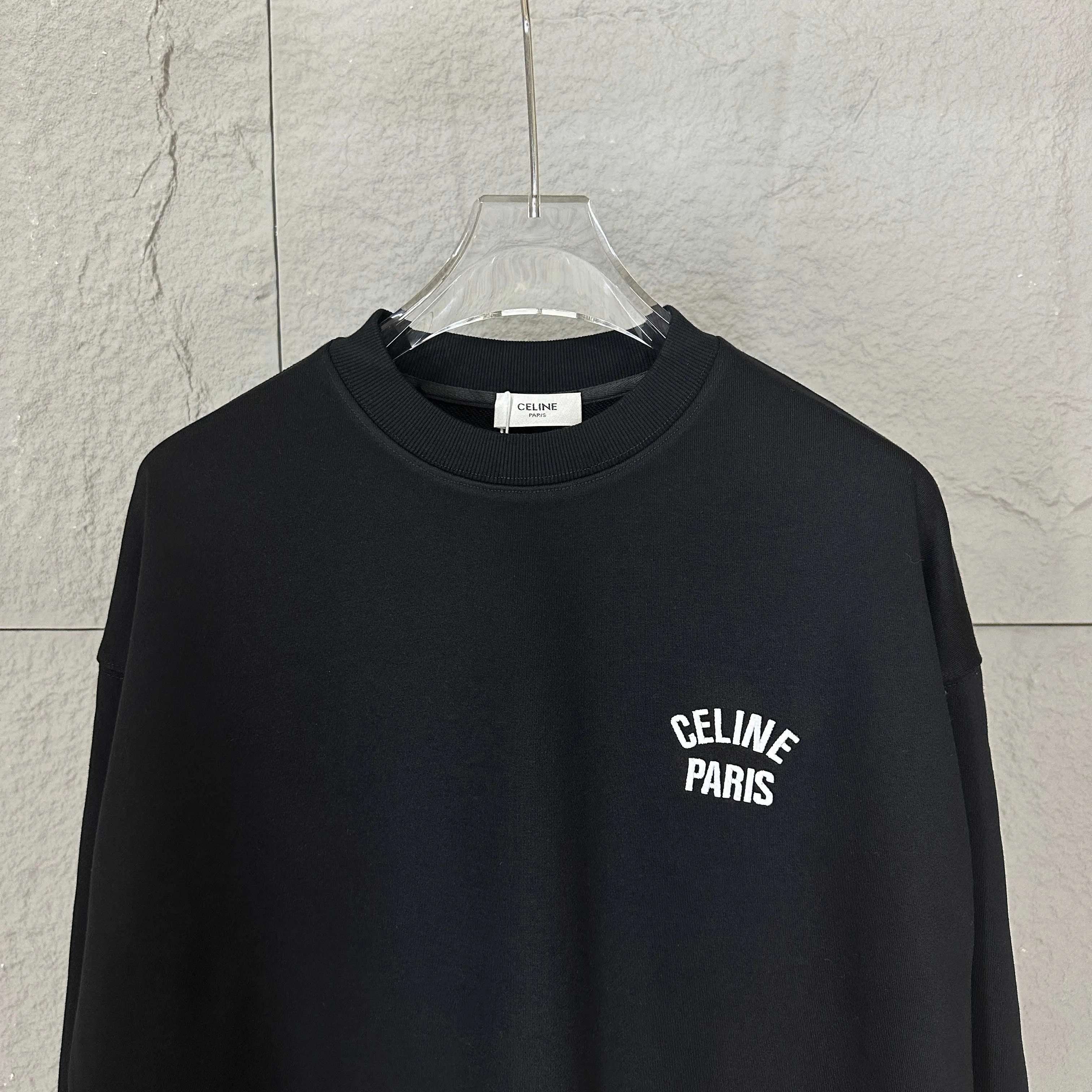 🅿️250 Celi* Celi Celin 2025 early autumn and winter new style Simple black and white letter embroidery personalized logo Customized terry fabric Long-sleeved sweatshirt Unisex Size: S (90-130 catties) M (120-150 catties) L (140-165 catties) XL (160-180 catties) XXL (180-210 catties) Color: black white