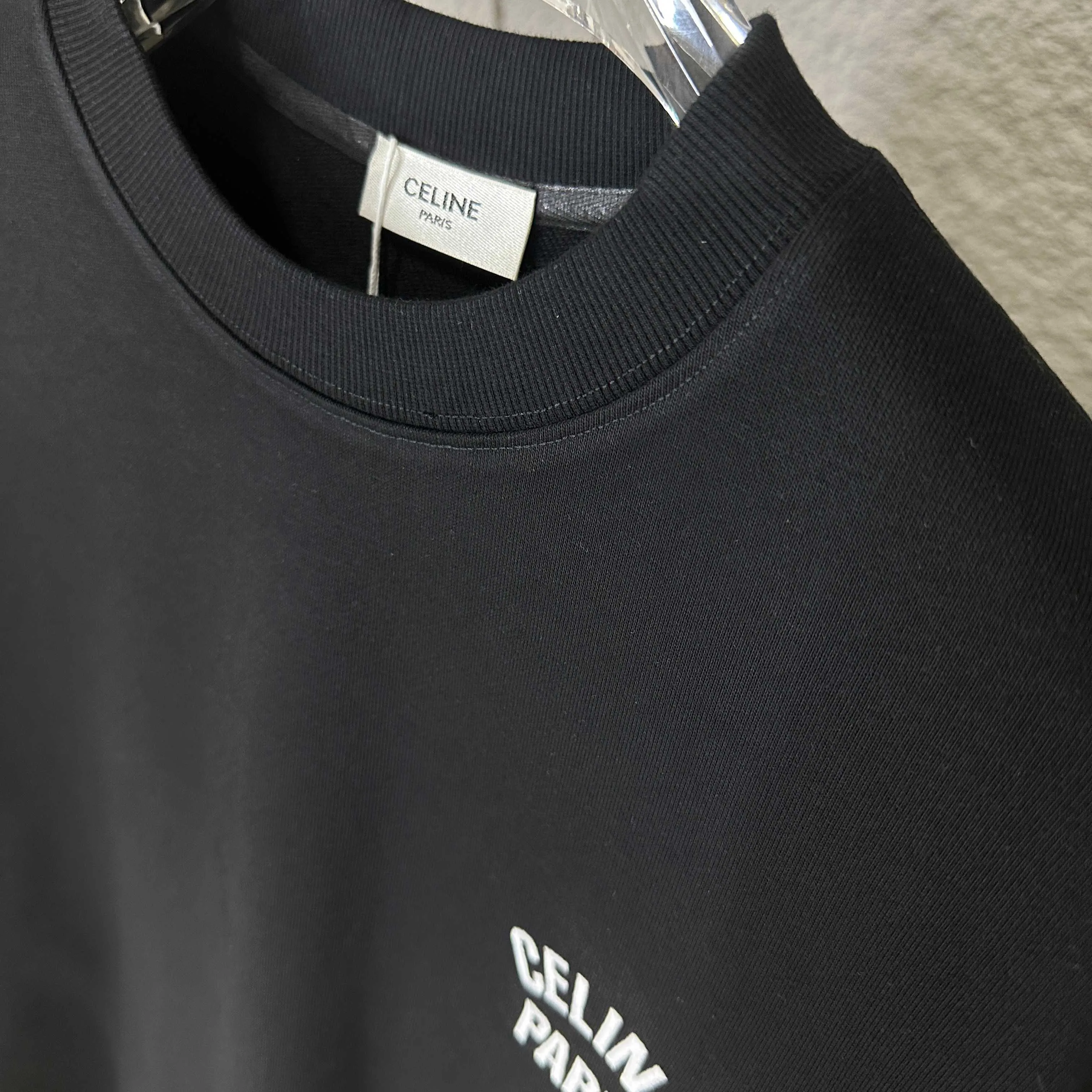 🅿️250 Celi* Celi Celin 2025 early autumn and winter new style Simple black and white letter embroidery personalized logo Customized terry fabric Long-sleeved sweatshirt Unisex Size: S (90-130 catties) M (120-150 catties) L (140-165 catties) XL (160-180 catties) XXL (180-210 catties) Color: black white
