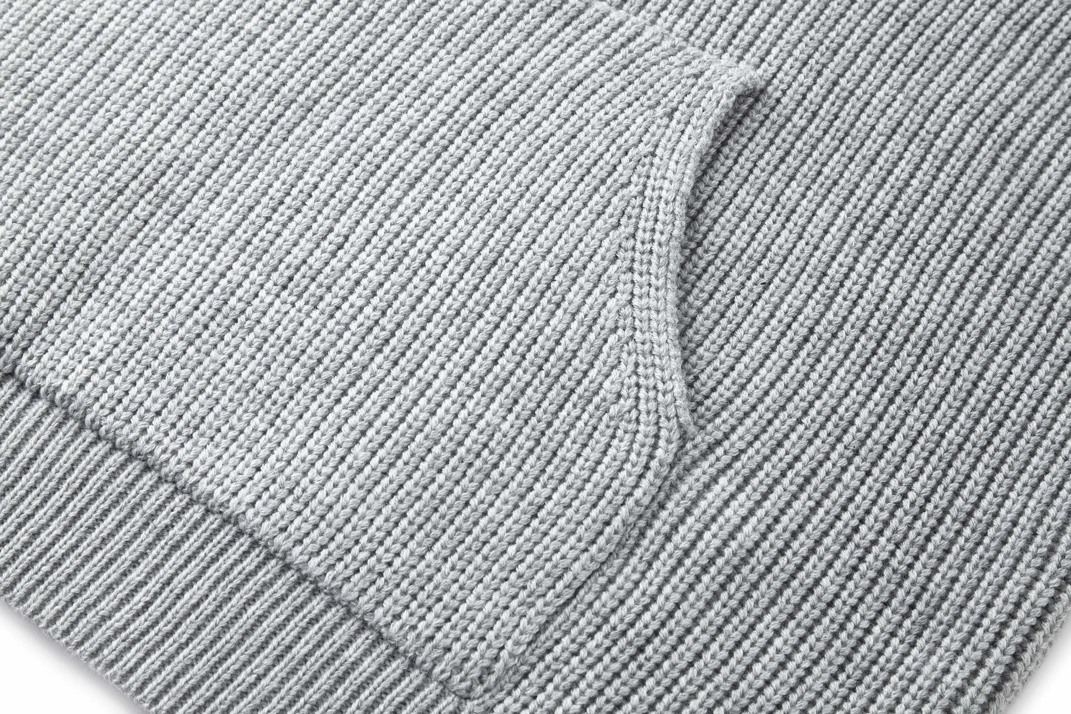 🅿️500 [Exclusive supply] Celine Arc de Triomphe embroidered logo hooded sweater. The original purchase was purchased for 12,500 and developed. The fabric is made of 55 merino wool yarn and cotton yarn. The finished product woven from this fabric has a three-dimensional shape, a soft hand feel, and no binding on the upper body. The hat rope tail clip adopts electroplating engraving process to restore the brand logo. The embroidery uses towel embroidery technology and uses cashmere yarn to restore the original 1:1 details. Garment washing removes impurities from the wool surface - adding hand feel - and fixing the fit. TRIOMPHE embroidered loose fit, hood with adjustable drawstring, metal hoop engraved with CELINE PARIS, 1 kangaroo pocket with ribbed trim. Size:S-M-L-XL