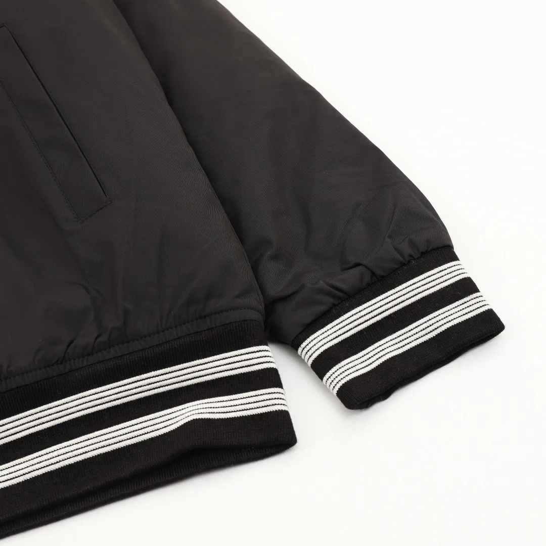 🅿️570 CELINE/Celine Letter Baseball Cotton Jacket Custom-made brocade warm velvet, the letters are embossed, and the letters are embroidered with three-dimensional craftsmanship. Through specific stitching methods and materials, the direction and force of each stitch and thread are accurately controlled. The template machine opens the bag. The preset template guides the position, shape and size of the bag, and the fit size is: XS-L