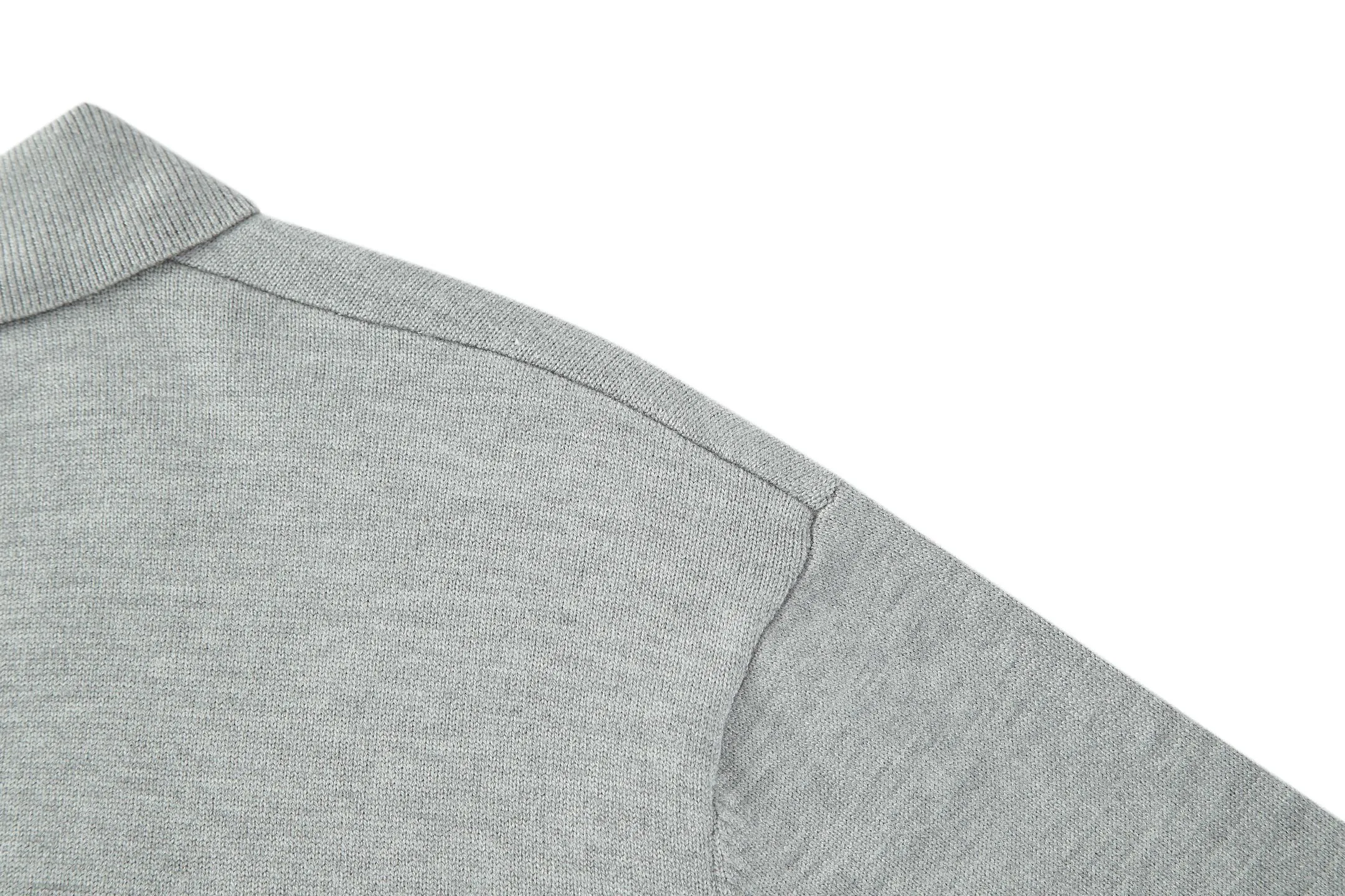 🅿️400 [Exclusive supply] Celine Arc de Triomphe embroidered knitted Polo shirt (grey). The original version was purchased and developed for 9300. The fabric is 100% cotton yarn. The original fabric is custom-dyed with 1:1 color matching. Washing water fixes the shape and color of the clothes. Manual picking and drawing. The embroidery is made by imported machines, with a 1:1 high degree of reduction of the CELINE Arc de Triomphe embroidery logo. 3 mother-of-pearl buttons engraved with CELINE. Size:37-38-39-40