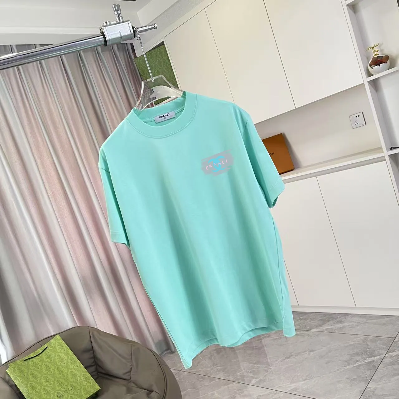 🅿️170 CHANE* Xiaoxiang 2025 autumn new style Double C letter logo printing short-sleeved T-shirt Customized fabric 300g Same style for men and women Size: S M L XL XXL Five codes Color: Black White Paste Green Pink
