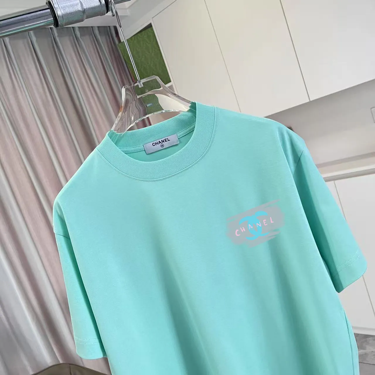 🅿️170 CHANE* Xiaoxiang 2025 autumn new style Double C letter logo printing short-sleeved T-shirt Customized fabric 300g Same style for men and women Size: S M L XL XXL Five codes Color: Black White Paste Green Pink