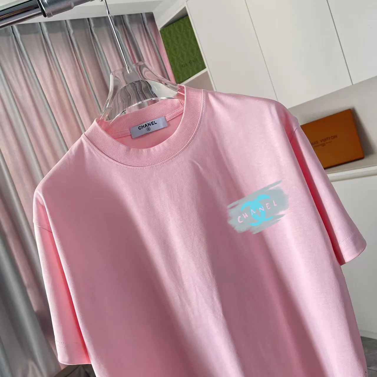 🅿️170 CHANE* Xiaoxiang 2025 autumn new style Double C letter logo printing short-sleeved T-shirt Customized fabric 300g Same style for men and women Size: S M L XL XXL Five codes Color: Black White Paste Green Pink
