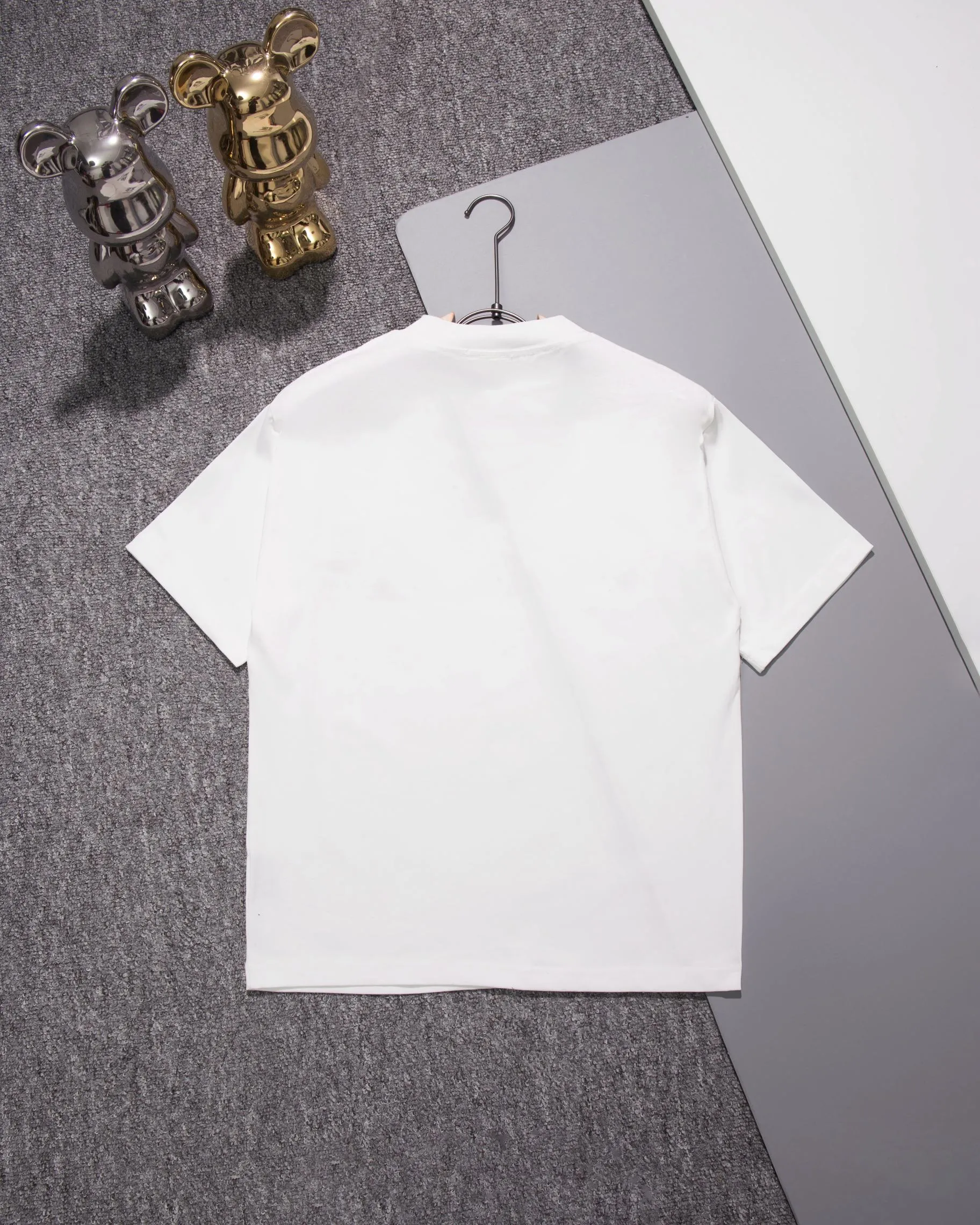 🅿️210 CHANEL Round neck short-sleeved T-shirt, towel embroidered letter LOGO🪡 small label logo, official synchronization, 1:1 original mold opening, fashion personality, versatile trend, pure original quality, original washed fabric, tag, collar label, washed wheat, three complete labels, color: black, white. Size: S M L XL