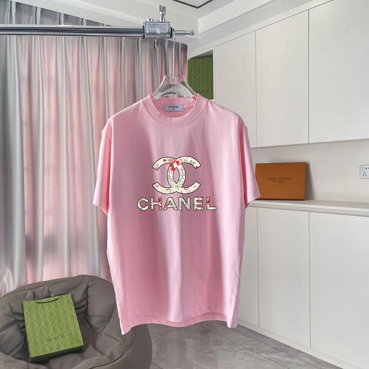 🅿️170 CHANE* Xiaoxiang 2025 autumn new style Double C letter logo printing short-sleeved T-shirt Customized fabric 300g Same style for men and women Size: S M L XL XXL five sizes Color: black white lake green pink