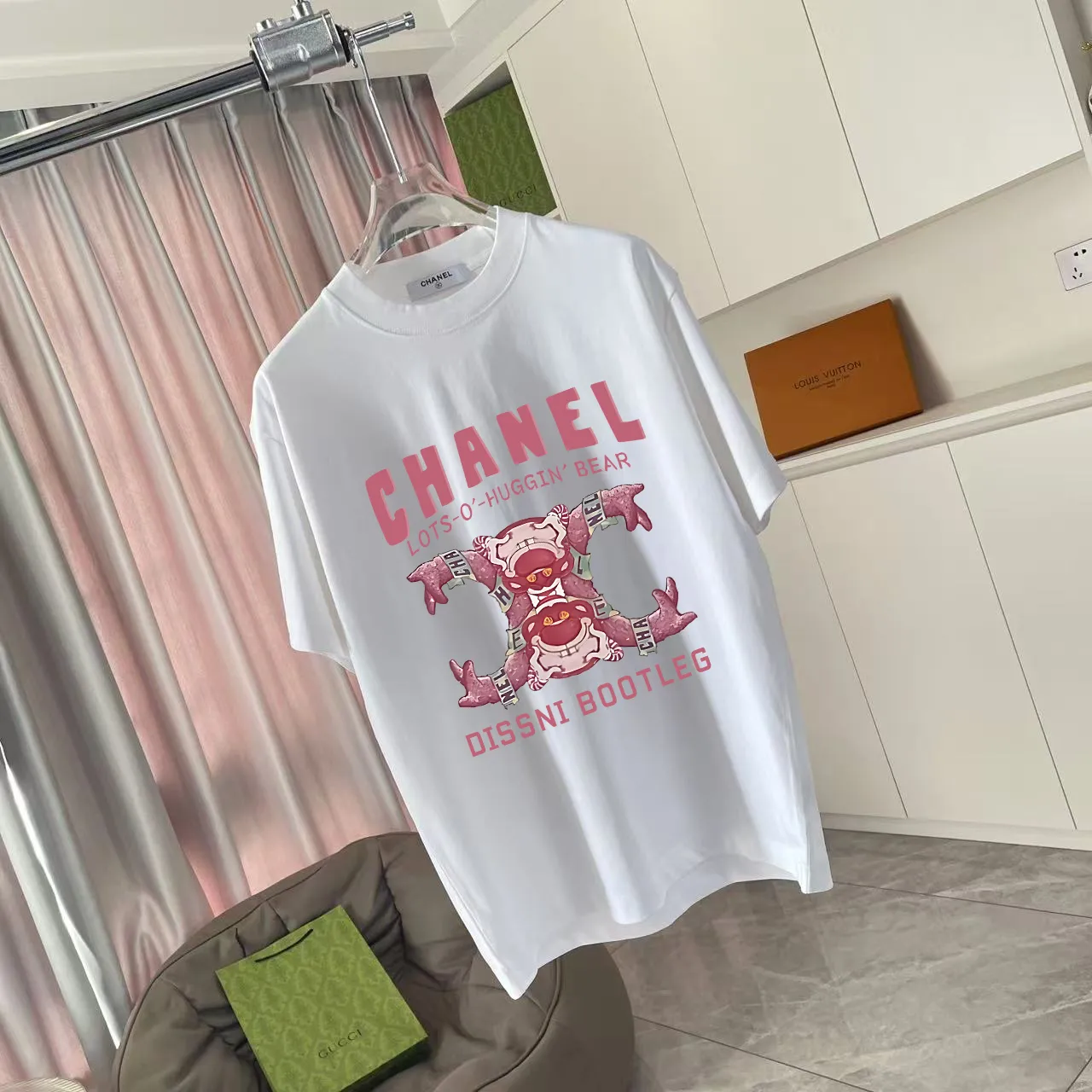 🅿️170 CHANE* Xiaoxiang 2025 Autumn New Style Double C Letter Logo Print Short Sleeve T-shirt Customized Fabric 300g Same Style for Men and Women Size: S M L XL XXL Five Codes Color: Black White Pink