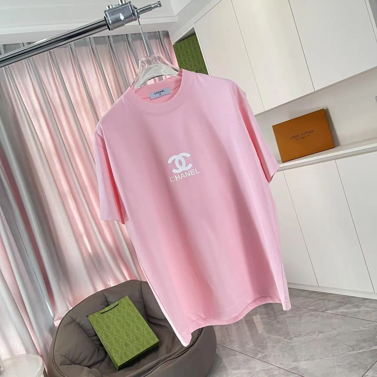 🅿️170 Chanel CHANEL 2025 summer new style Double C letter logo three-dimensional silicone printing short-sleeved T-shirt Customized fabric 300g Same style for men and women Size: S M L XL XXL five codes Color: black white pink sky blue