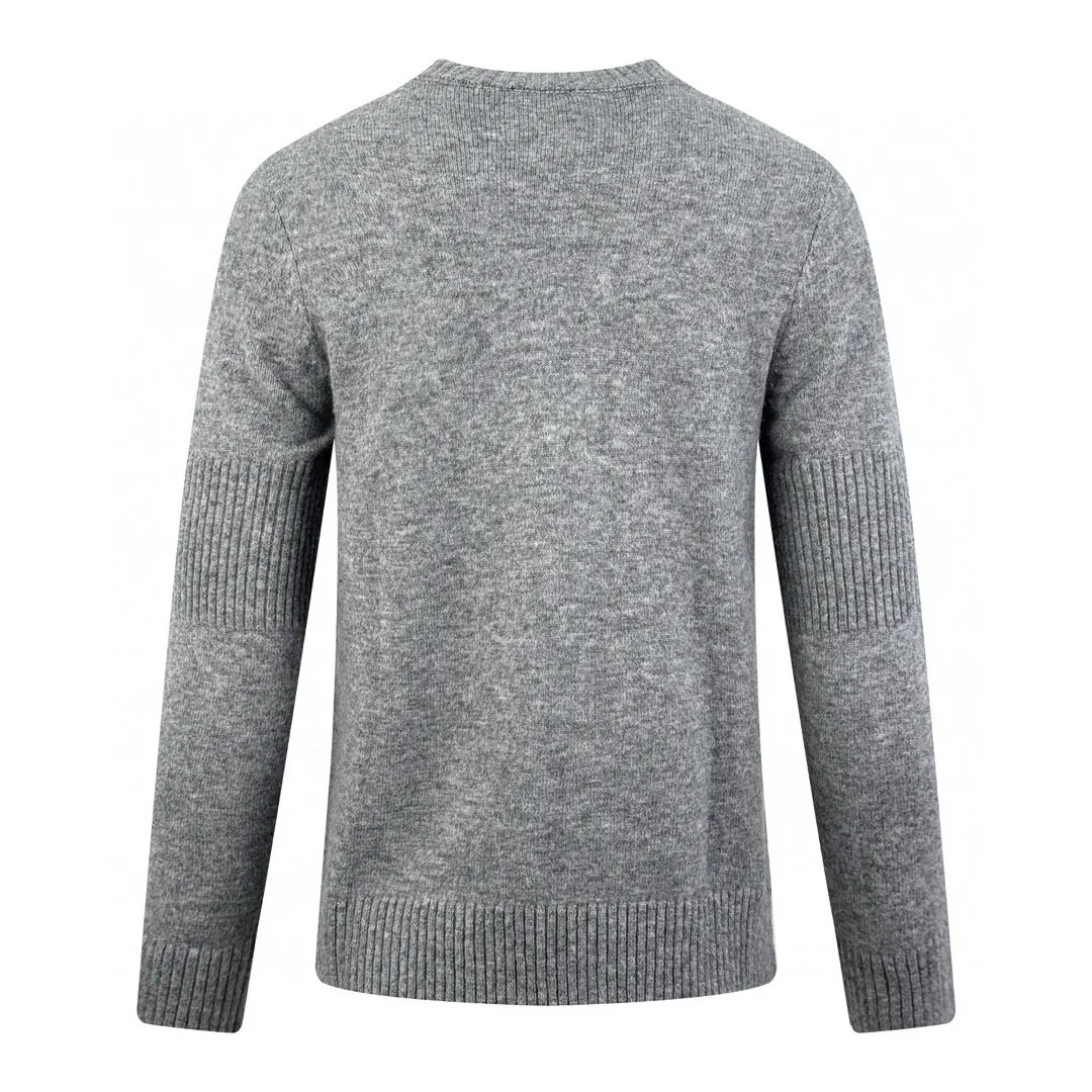 🅿️500 [Exclusive supply] Chanel schoolbag button crew neck sweater (grey) The fabric is made of custom-woven floral velvet with wool fabric. It has a natural luster and is soft and skin-friendly. It is based on deep black. It is not noisy but has its own light. The shoulders are cleverly integrated into the iconic Chanel schoolbag button design. It is like a smart musical note. It injects a luxurious soul into the simple silhouette. It fits the body lines with a lazy yet elegant posture. It is more calm and restrained under the black rendering. It forms an elegant scenery by itself, using three-dimensional seams. It uses specific sewing methods at the seams to make clothes more three-dimensional and fit the body. The workmanship is cumbersome and complex, and manual sewing machines are required to start and nail the buttons. Precisely start the needle at the starting point of the buttons. Use high-quality needle threads and special sewing machines to sew at a constant speed along the preset path to maintain uniform strength. Ensure beautiful seams, and soften and deodorize the garments through washing. The clothes are deeply cleaned and deodorized through professional washing equipment and specific detergents. Improves the feel and appearance of clothing. Size:38-40-42-44-46