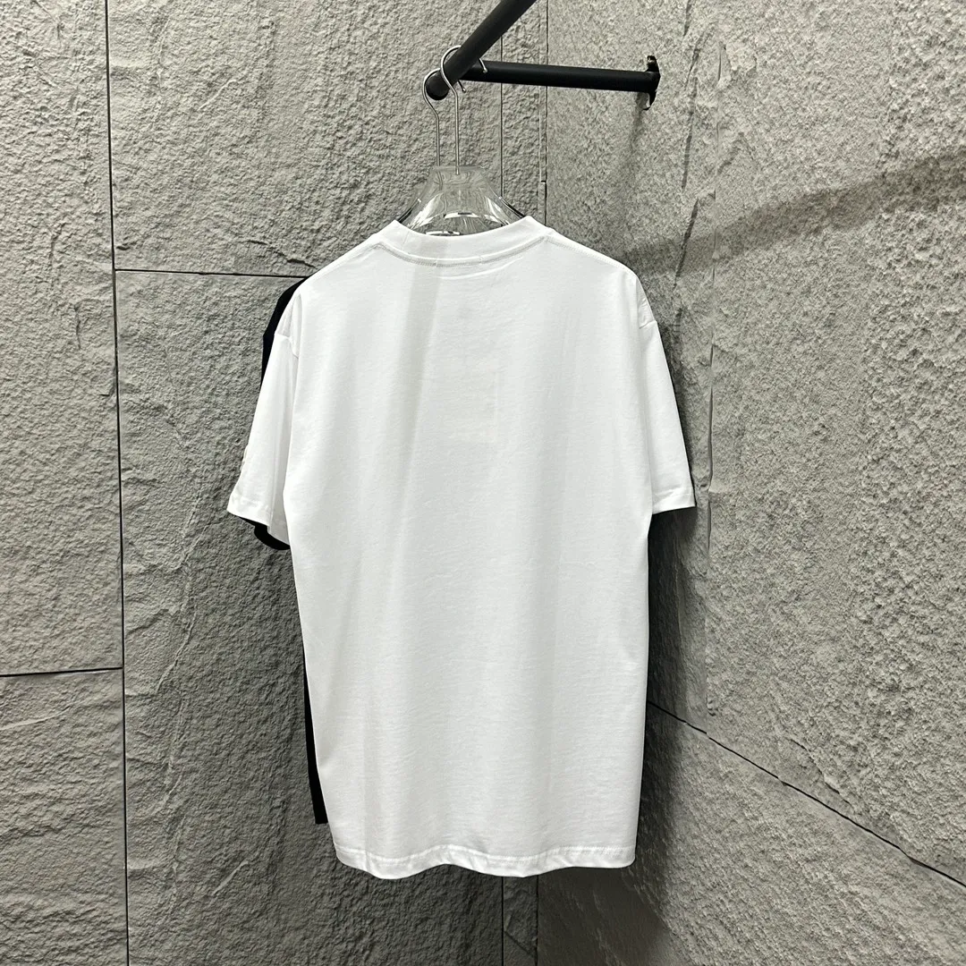 🅿️180 CHANE*Chanel*er 2025 spring and summer new style Classic totem letters Three-dimensional silicone technology Customized double yarn plain cotton fabric Short-sleeved T-shirt Same style for men and women Color: black white Size: S (90-130 pounds) M (120-150 pounds) L (140-165 pounds) XL (160-180 pounds) XXL (180-210 pounds)