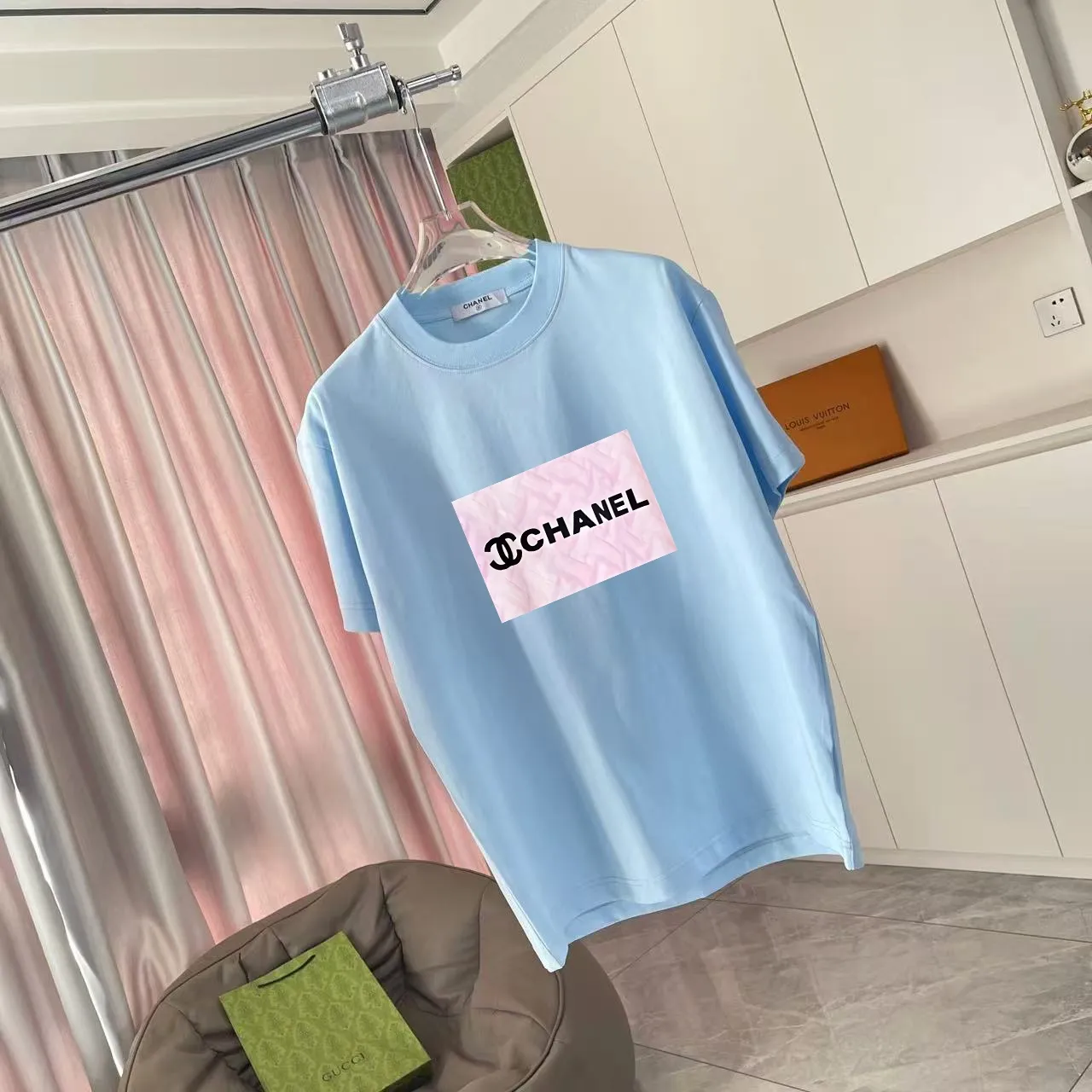 🅿️170 Chanel CHANEL 2025 summer new style Double C letter logo printing short-sleeved T-shirt Customized fabric 300g Same style for men and women Size: S M L XL XXL Five codes Color: black white lake green sky blue
