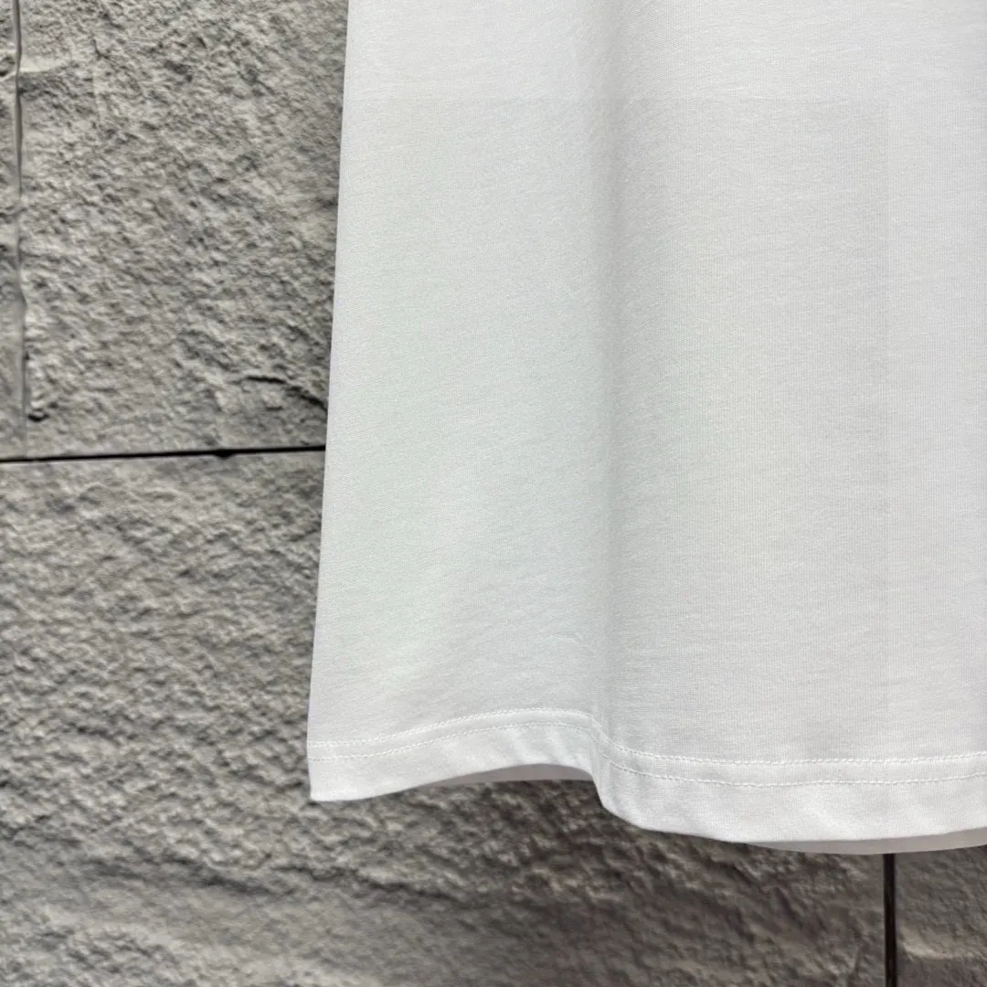 🅿️180 CHANE*Chanel*er 2025 spring and summer new style Classic letter printing Personalized printing on the back Customized double yarn plain cotton fabric Short-sleeved T-shirt Same style for men and women Size: S (90-130 catties) M (120-150 catties) L (140-165 catties) XL (160-180 catties) XXL (180-210 pounds) Color: black white