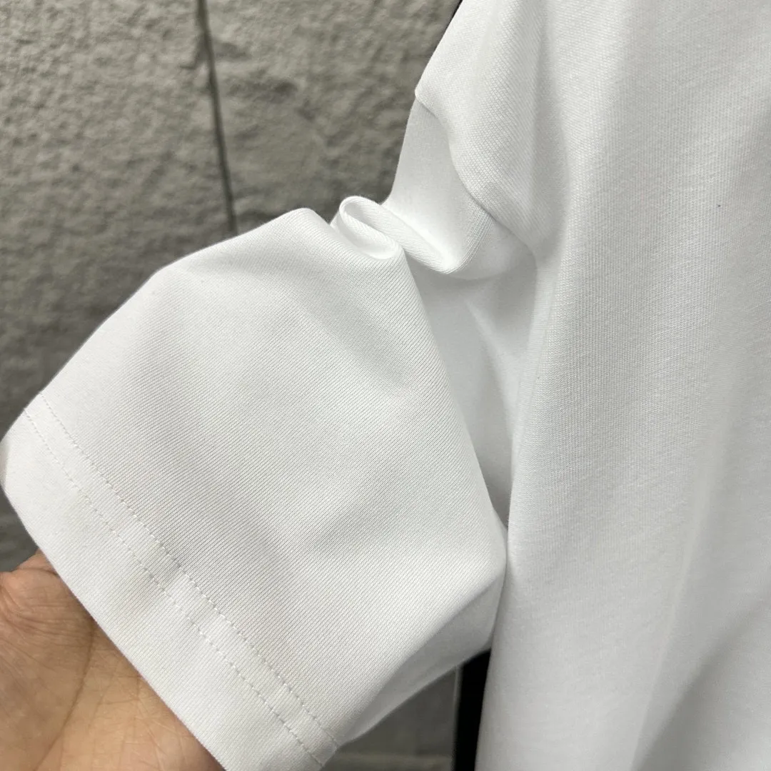 🅿️180 CHANE*Chanel*er 2025 spring and summer new style Classic letter printing Personalized printing on the back Customized double yarn plain cotton fabric Short-sleeved T-shirt Same style for men and women Size: S (90-130 catties) M (120-150 catties) L (140-165 catties) XL (160-180 catties) XXL (180-210 pounds) Color: black white