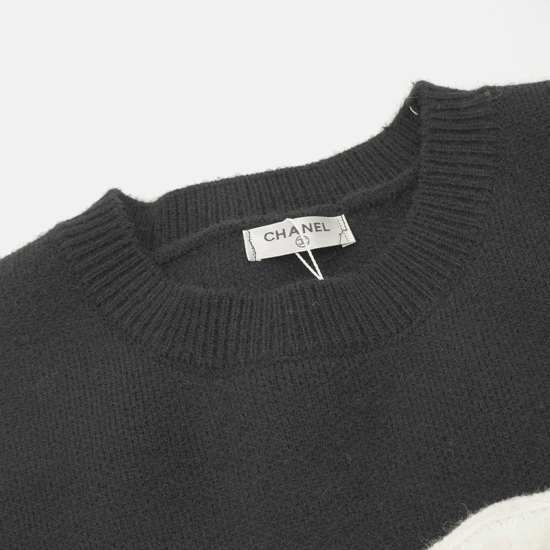 🅿️580 CHANEL Chanel 24ss heavy weaving twist classic large logo jacquard knitted sweater top original version Color: black white Size: S-L