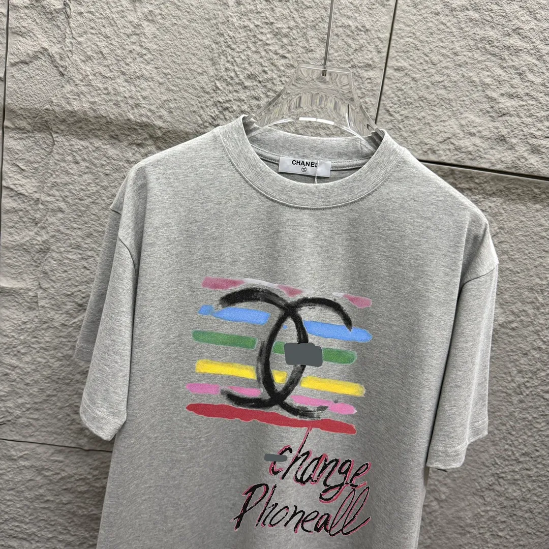 🅿️180 CHANE*Chanel*er 2025 spring and summer new style Classic rainbow letter print Customized double yarn plain cotton fabric Short-sleeved T-shirt Uniform for men and women Color: black white floral gray Size: S (90-130 pounds) M (120-150 pounds) L (140-165 pounds) XL (160-180 pounds) XXL (180-210 pounds)