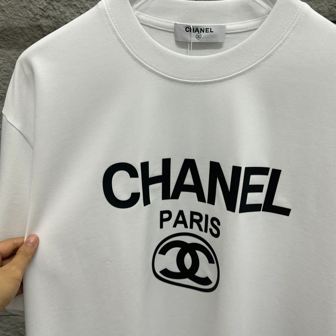 🅿️180 CHANE*Chanel*er 2025 spring and summer new style Classic totem letters paris three-dimensional silicone technology Customized double yarn plain cotton fabric Short-sleeved T-shirt Uniform for men and women Color: black white Size: S (90-130 pounds) M (120-150 pounds) L (140-165 pounds) XL (160-180 pounds) XXL (180-210 pounds)