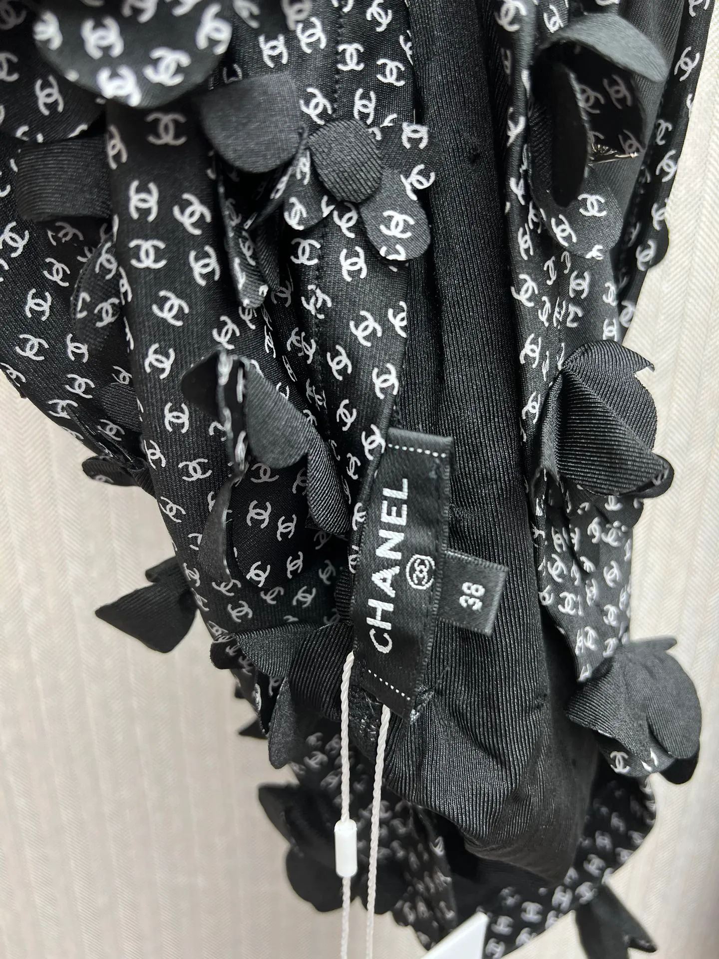 Chanel 25ss new Coco Beach beach series printed stretch mesh shirt suit for women, black, size: S.M.L.