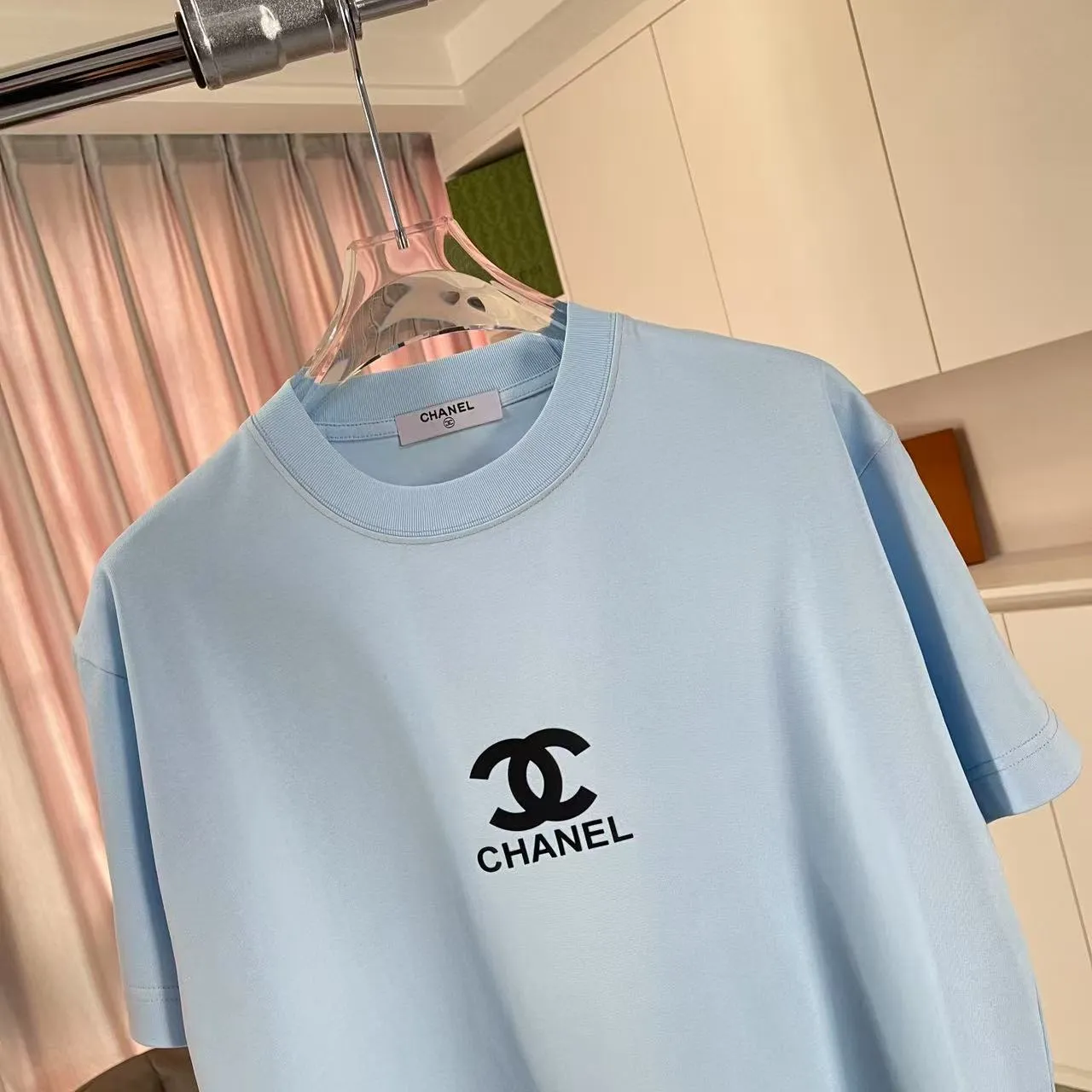 🅿️170 Chanel CHANEL 2025 summer new style Double C letter logo three-dimensional silicone printing short-sleeved T-shirt Customized fabric 300g Same style for men and women Size: S M L XL XXL five codes Color: black white pink sky blue