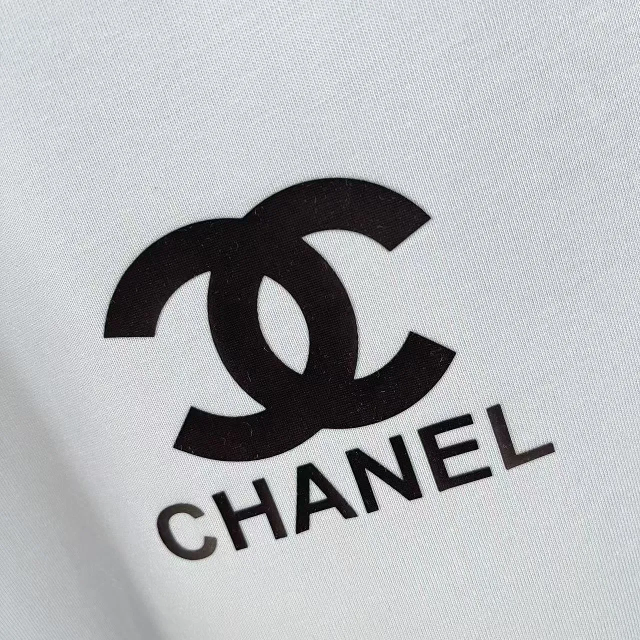 🅿️170 Chanel CHANEL 2025 summer new style Double C letter logo three-dimensional silicone printing short-sleeved T-shirt Customized fabric 300g Same style for men and women Size: S M L XL XXL five codes Color: black white pink sky blue