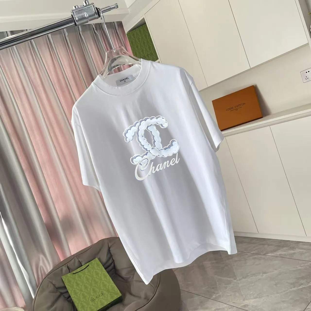 🅿️170 Chanel CHANEL 2025 summer new style Double C letter logo printing short-sleeved T-shirt Customized fabric 300g Same style for men and women Size: S M L XL XXL five sizes Color: black white lake green rose red
