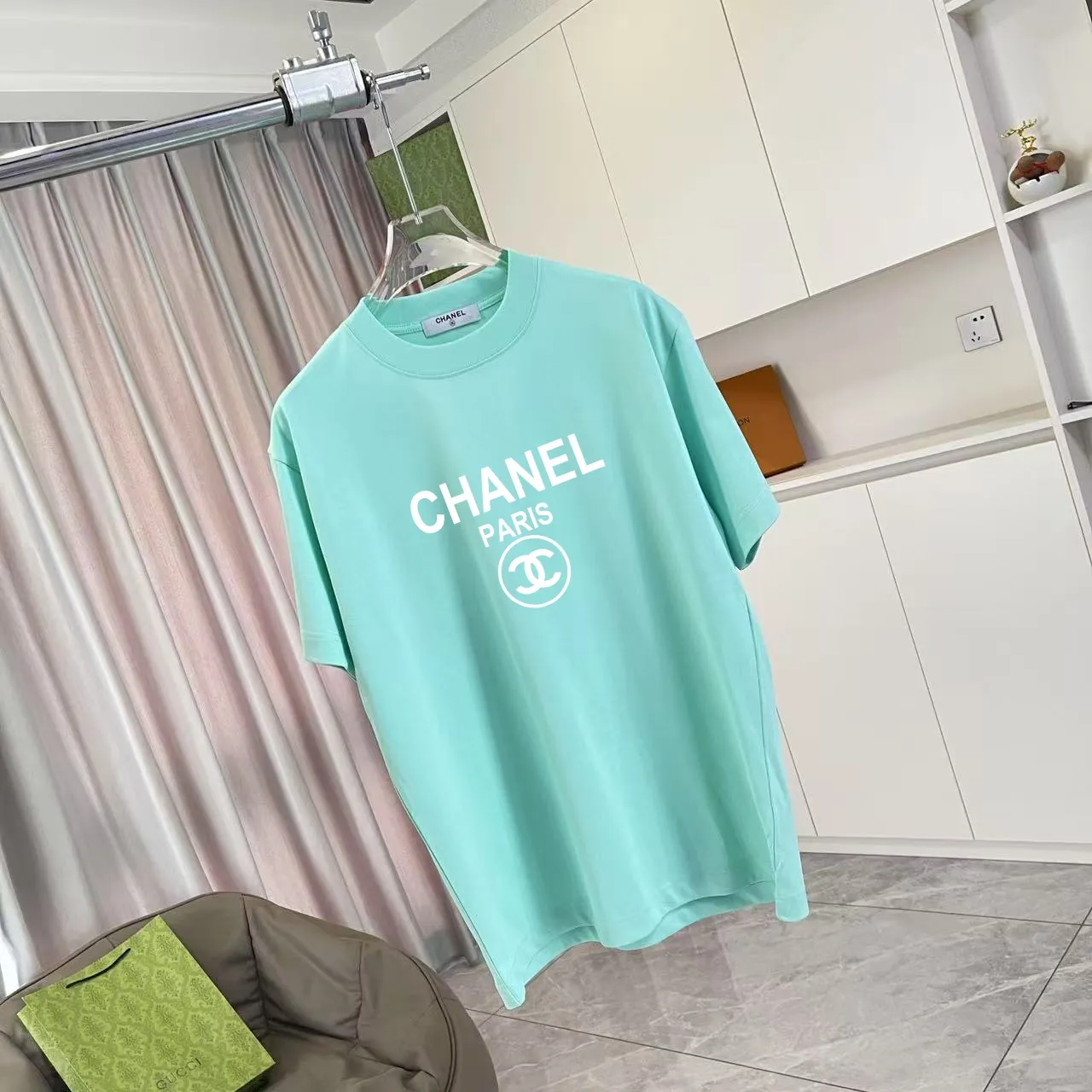 🅿️170 Chanel CHANEL 2025 summer new style Double C letter logo printing short-sleeved T-shirt Customized fabric 300g Same style for men and women Size: S M L XL XXL Five codes Color: black white lake green sky blue