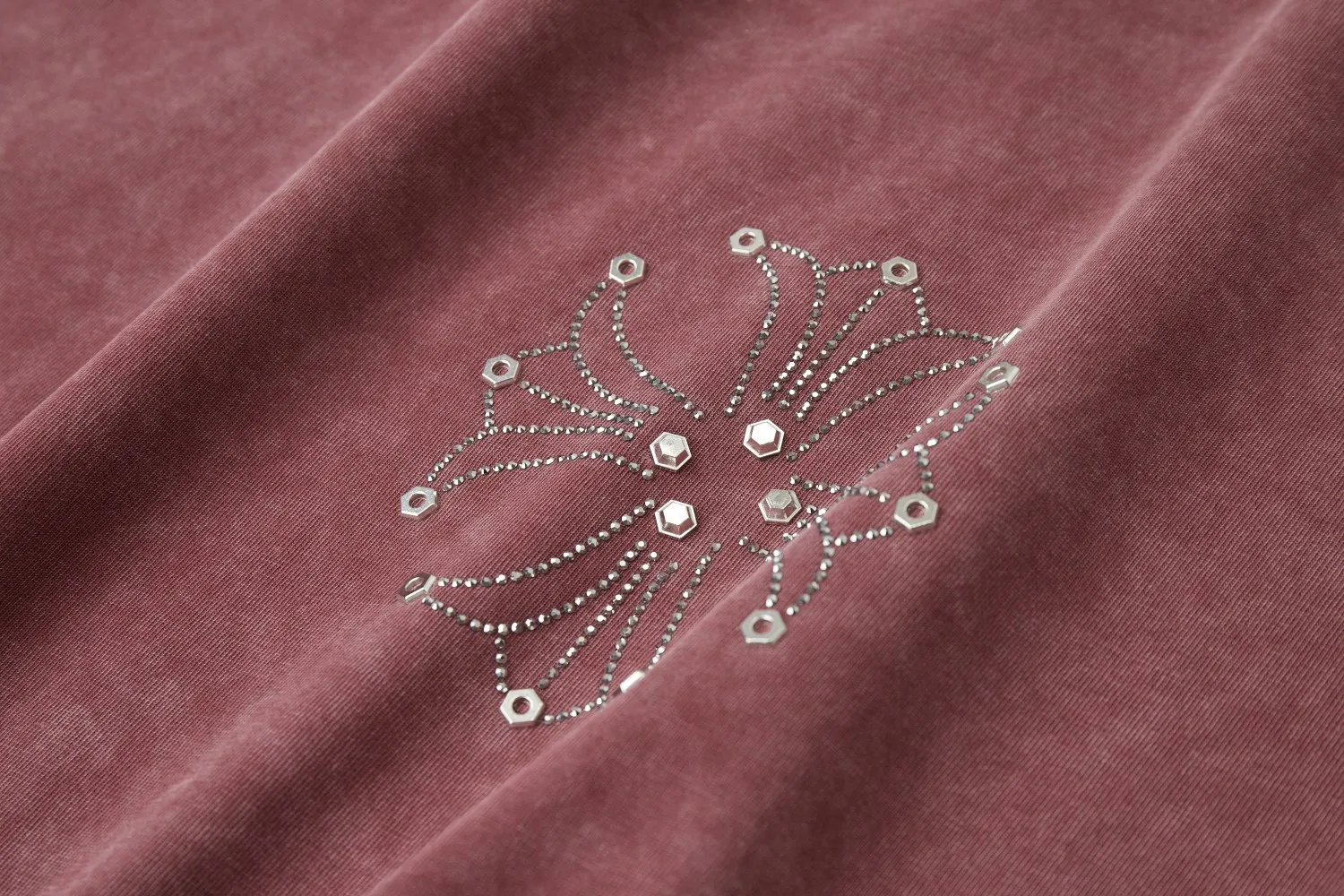 🅿️230 ✨CH✨🆕25SS spring and summer new style Crow ✝ embroidered short-sleeved frame Light luxury essential item for daily commuting for men and women Correct version Welcome to compare Detailed features · 280g 100% pure cotton double yarn jersey fabric · Custom dyed in the same vat, special thickened 32 count double-ply 1X1 thread · Imported Australian pearlescent diamonds✝patterns➕hardware nuts are stamped at high temperature. Ready-made garments are dyed and then faded and fried with snowflakes and frayed. Then washed to make them look old. General washing improves the effect · Double-needle sewing and seam-crossing process · Original main mark washed tag brand moisture-proof paper packaging Color: black/rock coffee/green/red/blue Size: S/M/L/XL