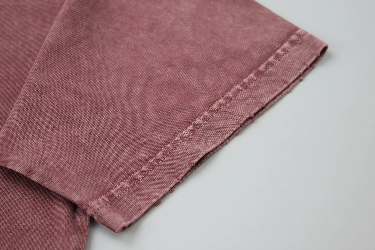 🅿️230 ✨CH✨🆕25SS spring and summer new style Crow ✝ embroidered short-sleeved frame Light luxury essential item for daily commuting for men and women Correct version Welcome to compare Detailed features · 280g 100% pure cotton double yarn jersey fabric · Custom dyed in the same vat, special thickened 32 count double-ply 1X1 thread · Imported Australian pearlescent diamonds✝patterns➕hardware nuts are stamped at high temperature. Ready-made garments are dyed and then faded and fried with snowflakes and frayed. Then washed to make them look old. General washing improves the effect · Double-needle sewing and seam-crossing process · Original main mark washed tag brand moisture-proof paper packaging Color: black/rock coffee/green/red/blue Size: S/M/L/XL