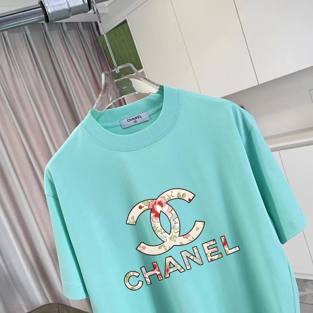 🅿️170 CHANE* Xiaoxiang 2025 autumn new style Double C letter logo printing short-sleeved T-shirt Customized fabric 300g Same style for men and women Size: S M L XL XXL five sizes Color: black white lake green pink