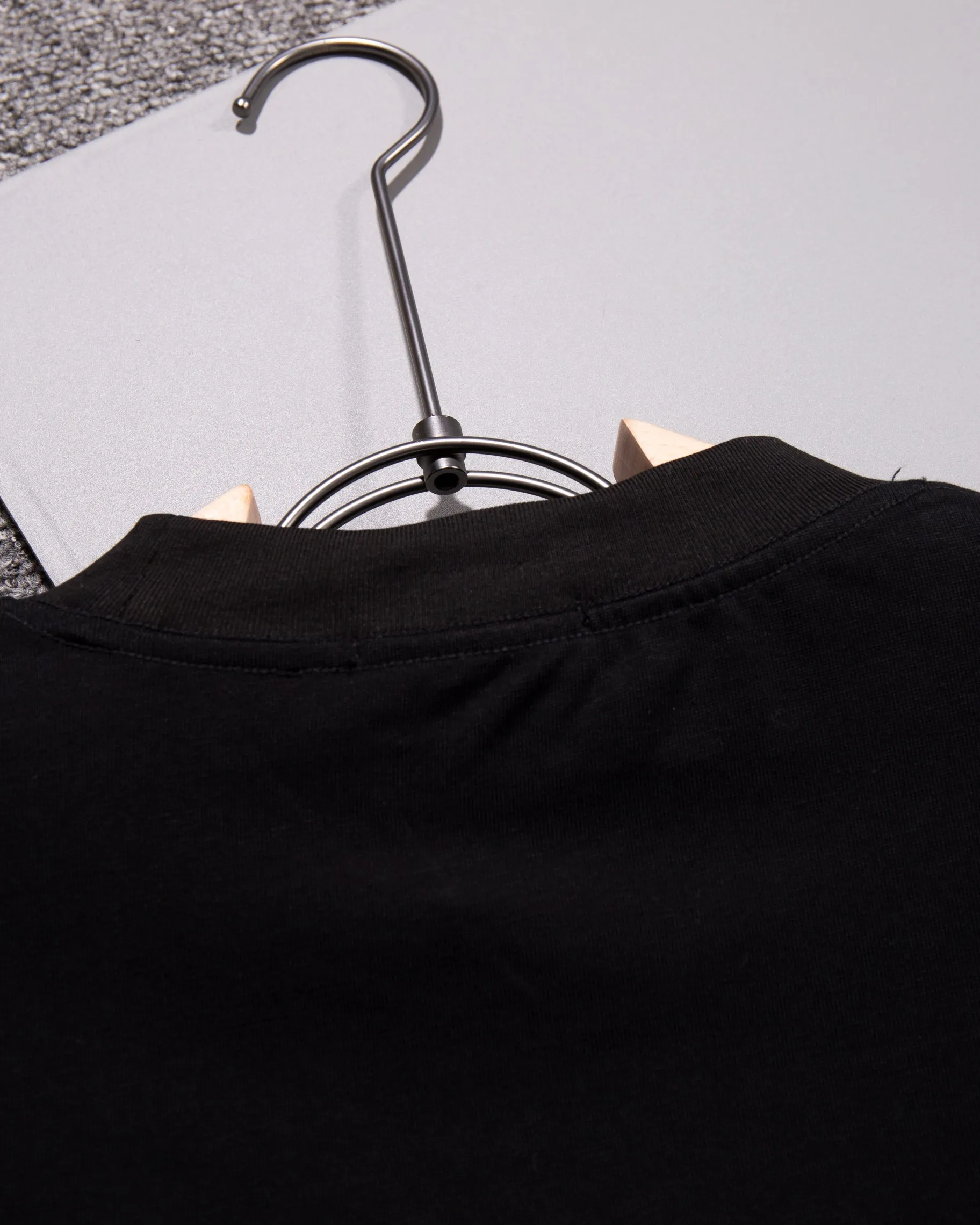 🅿️210 CHANEL Round neck short-sleeved T-shirt, towel embroidered letter LOGO🪡 small label logo, official synchronization, 1:1 original mold opening, fashion personality, versatile trend, pure original quality, original washed fabric, tag, collar label, washed wheat, three complete labels, color: black, white. Size: S M L XL